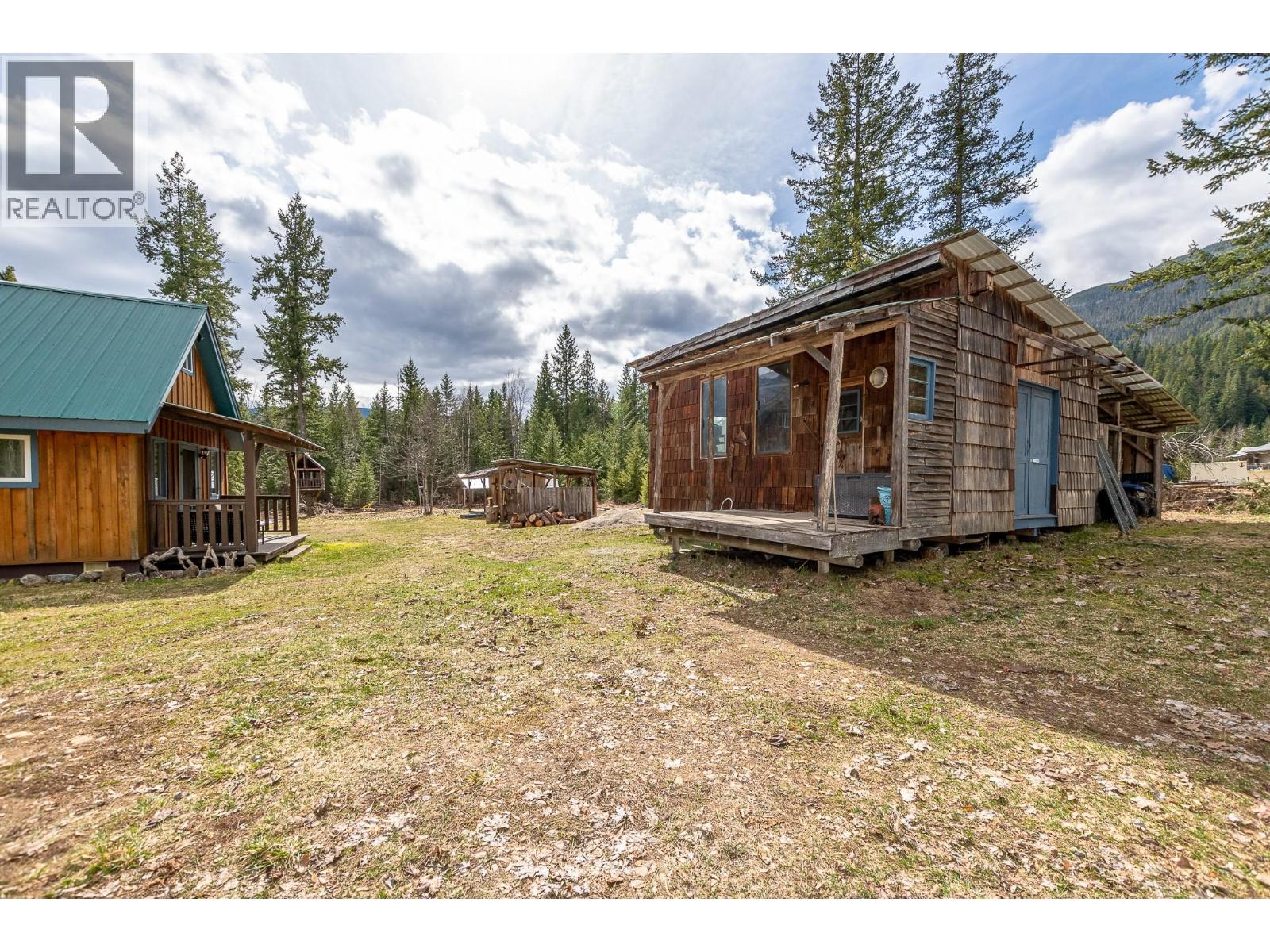 3690 Northway Road, Malakwa, British Columbia  V0E 2V0 - Photo 43 - 10382097