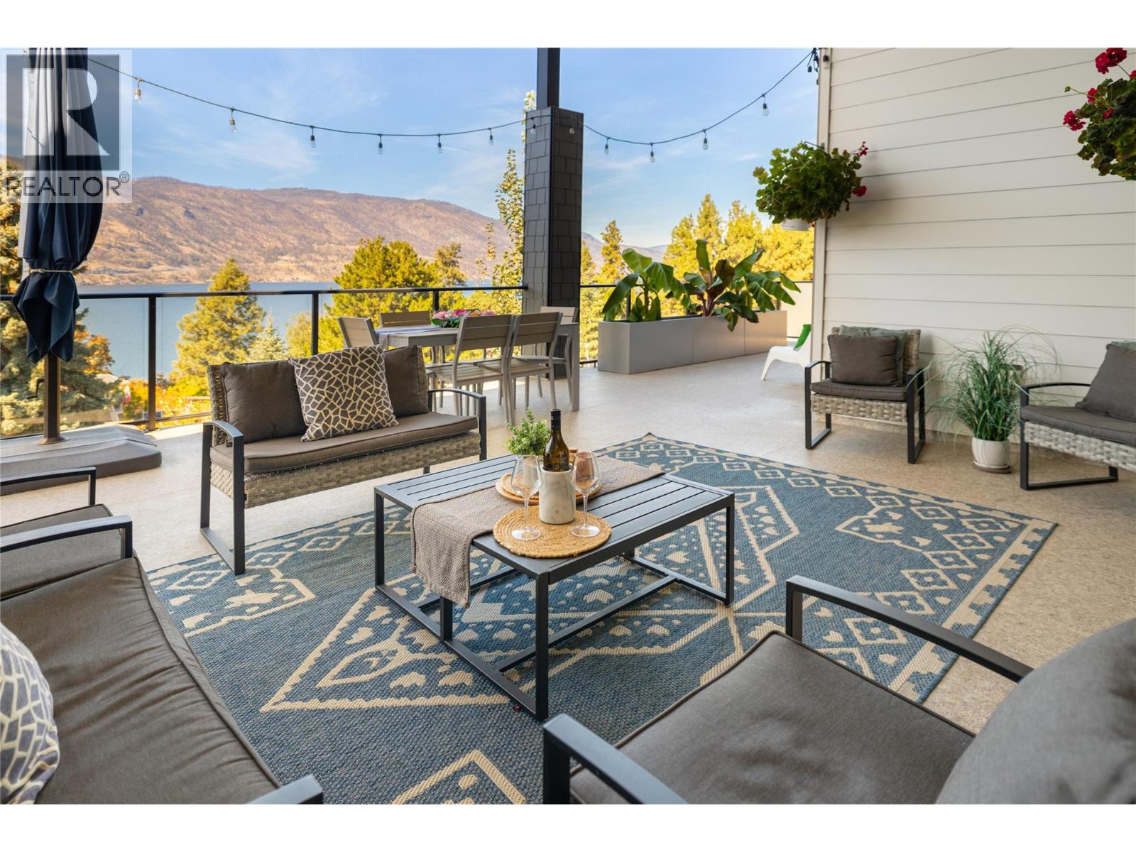 2155 Paly Road, Kelowna, British Columbia  V1V 2B9 - Photo 12 - 10382247