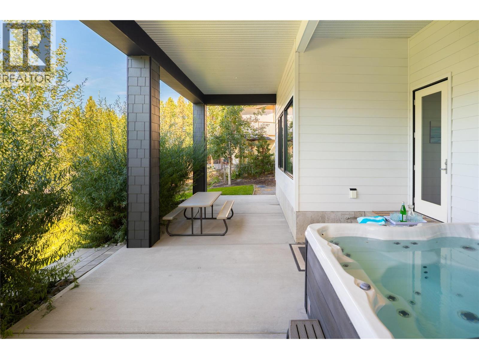 2155 Paly Road, Kelowna, British Columbia  V1V 2B9 - Photo 35 - 10382247