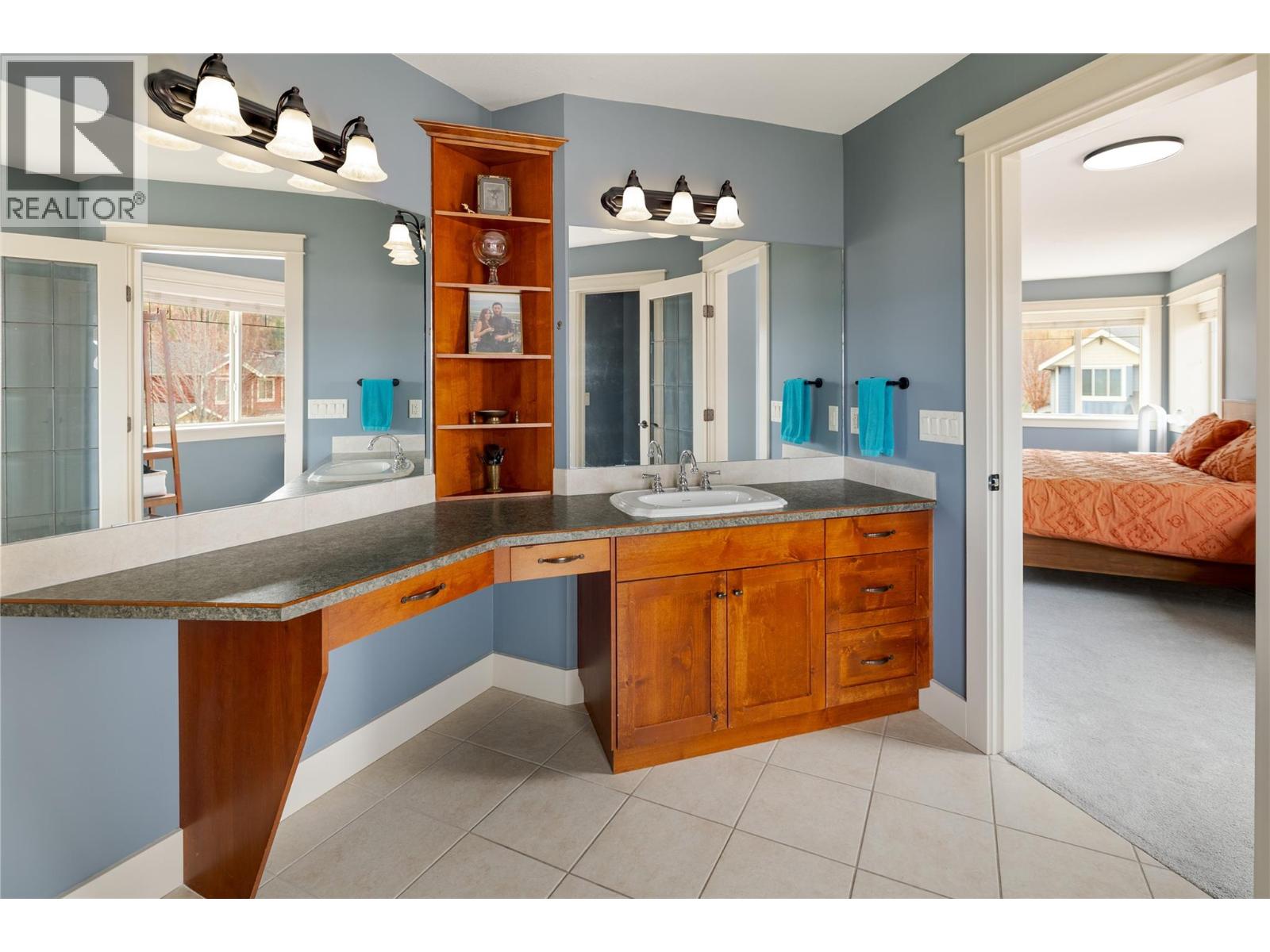 5532 Farron Place, Kelowna, British Columbia  V1W 5H1 - Photo 24 - 10381770