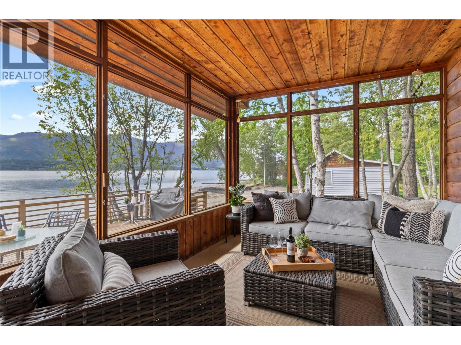 4006 Express Point Road, Scotch Creek, British Columbia  V0E 1M5 - Photo 15 - 10376321