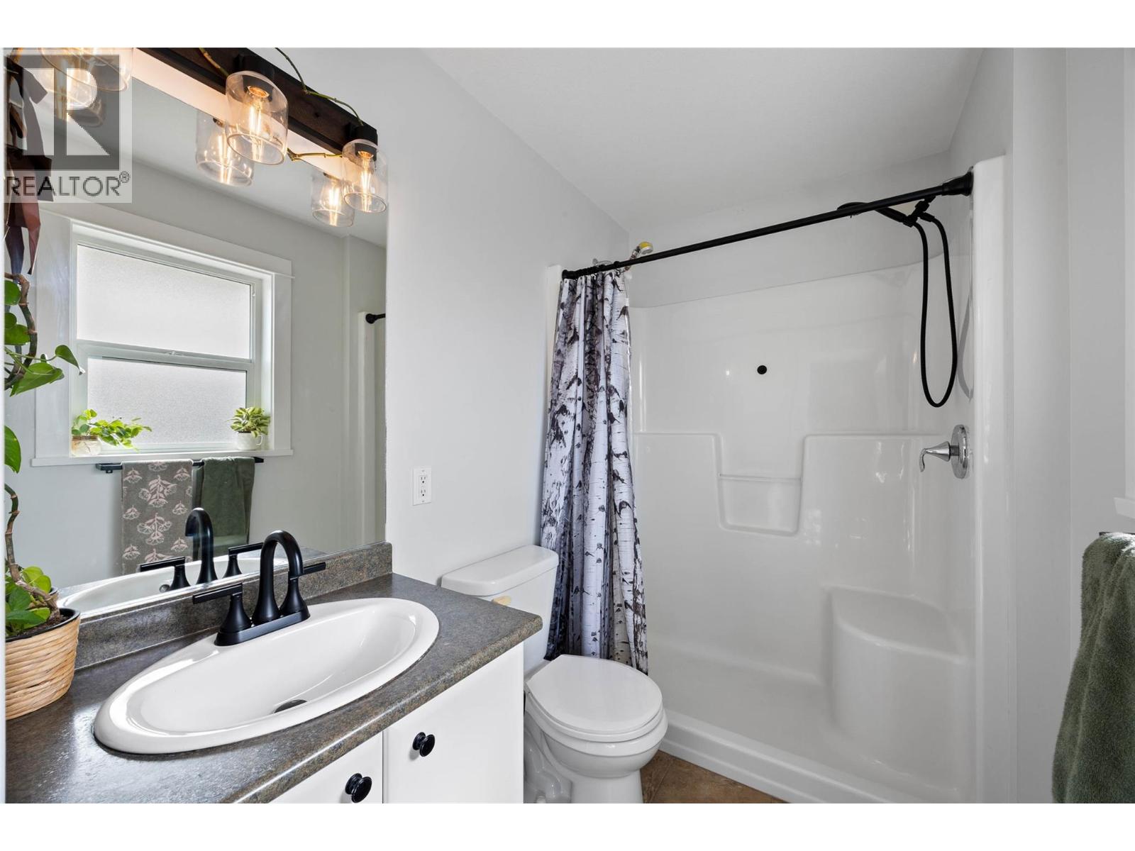 2647 Rosewood Avenue, Kamloops, British Columbia  V2B 0C4 - Photo 10 - 10382365