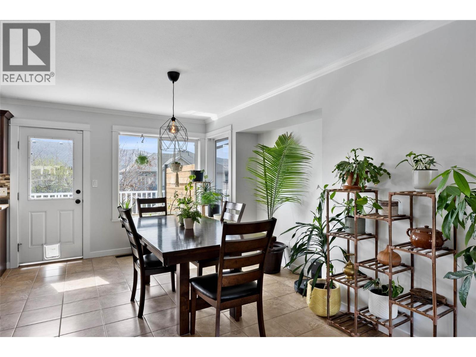 2647 Rosewood Avenue, Kamloops, British Columbia  V2B 0C4 - Photo 5 - 10382365