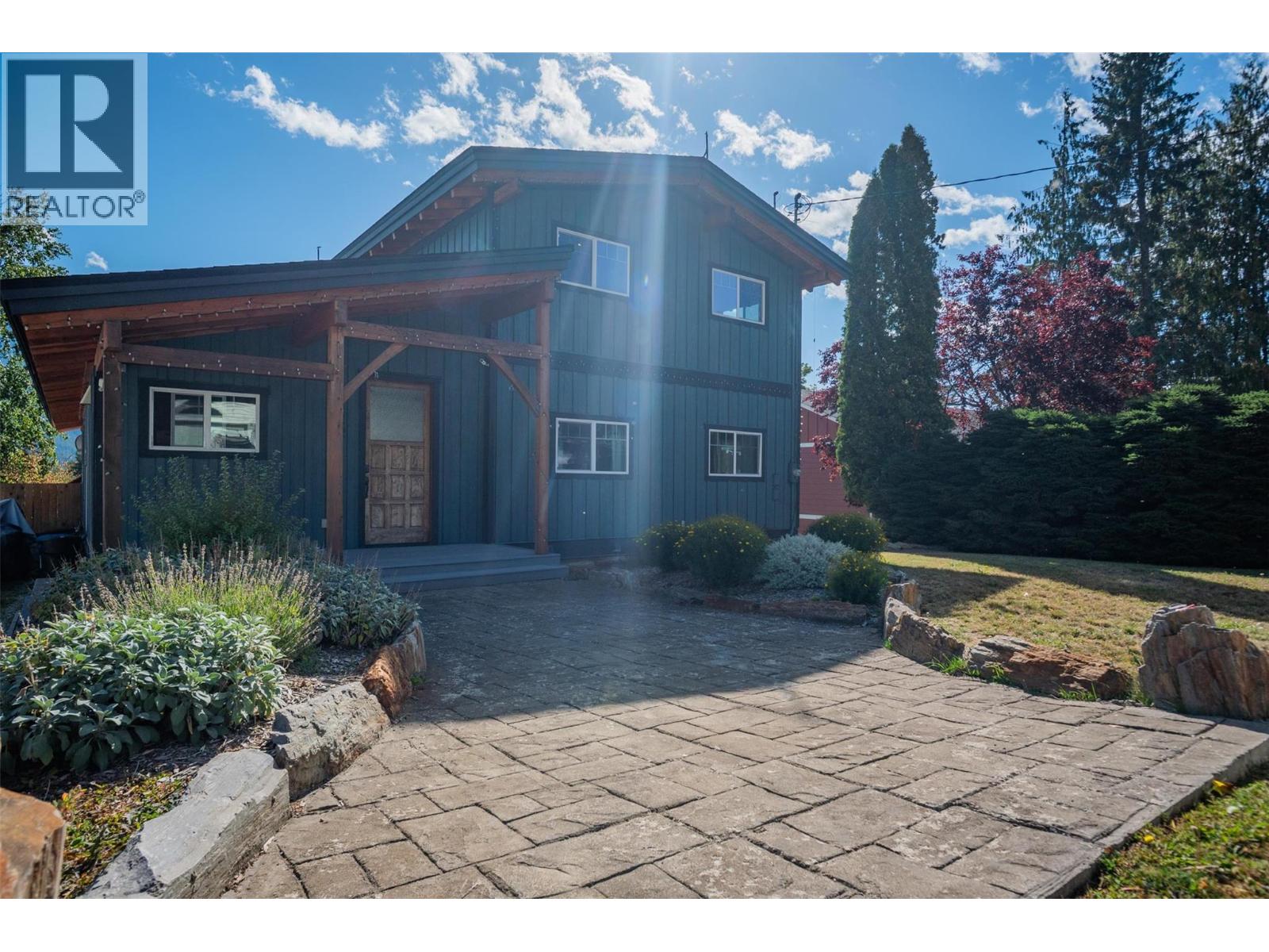 422 View Street, Kaslo, British Columbia  V0G 1M0 - Photo 3 - 10381492