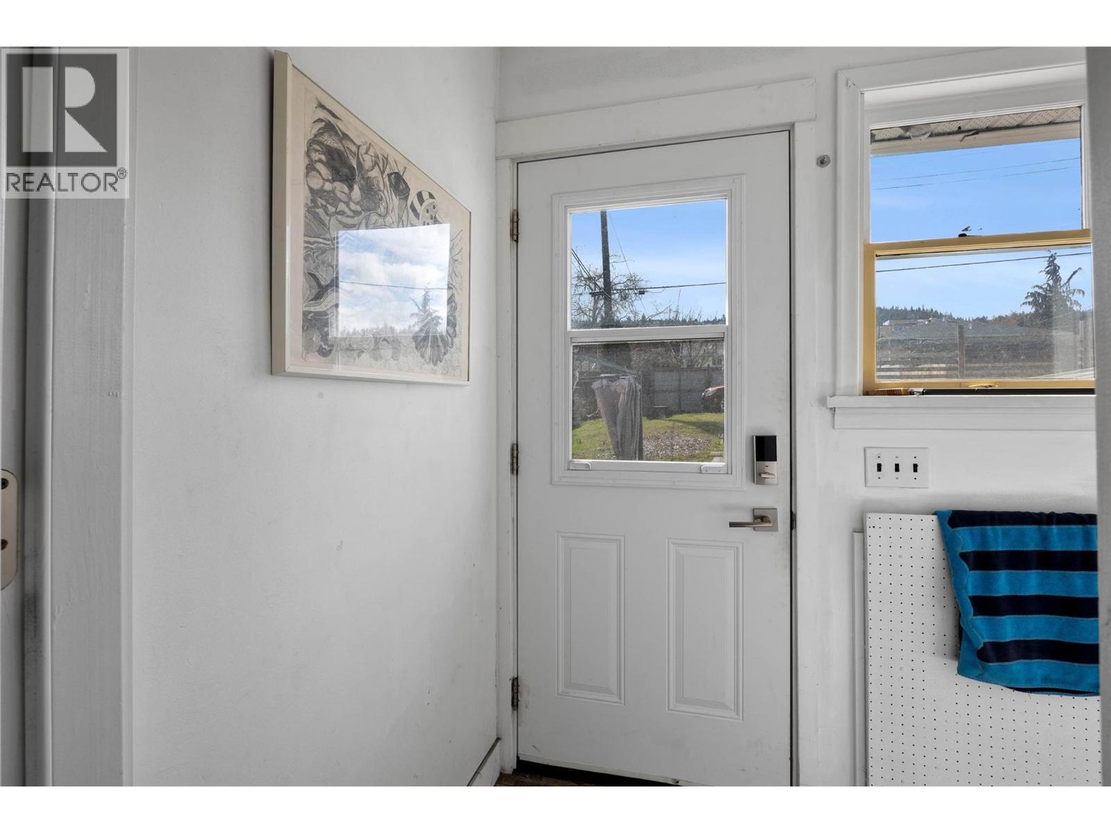 933 Douglas Street, Kamloops, British Columbia  V2C 3C8 - Photo 16 - 10382462