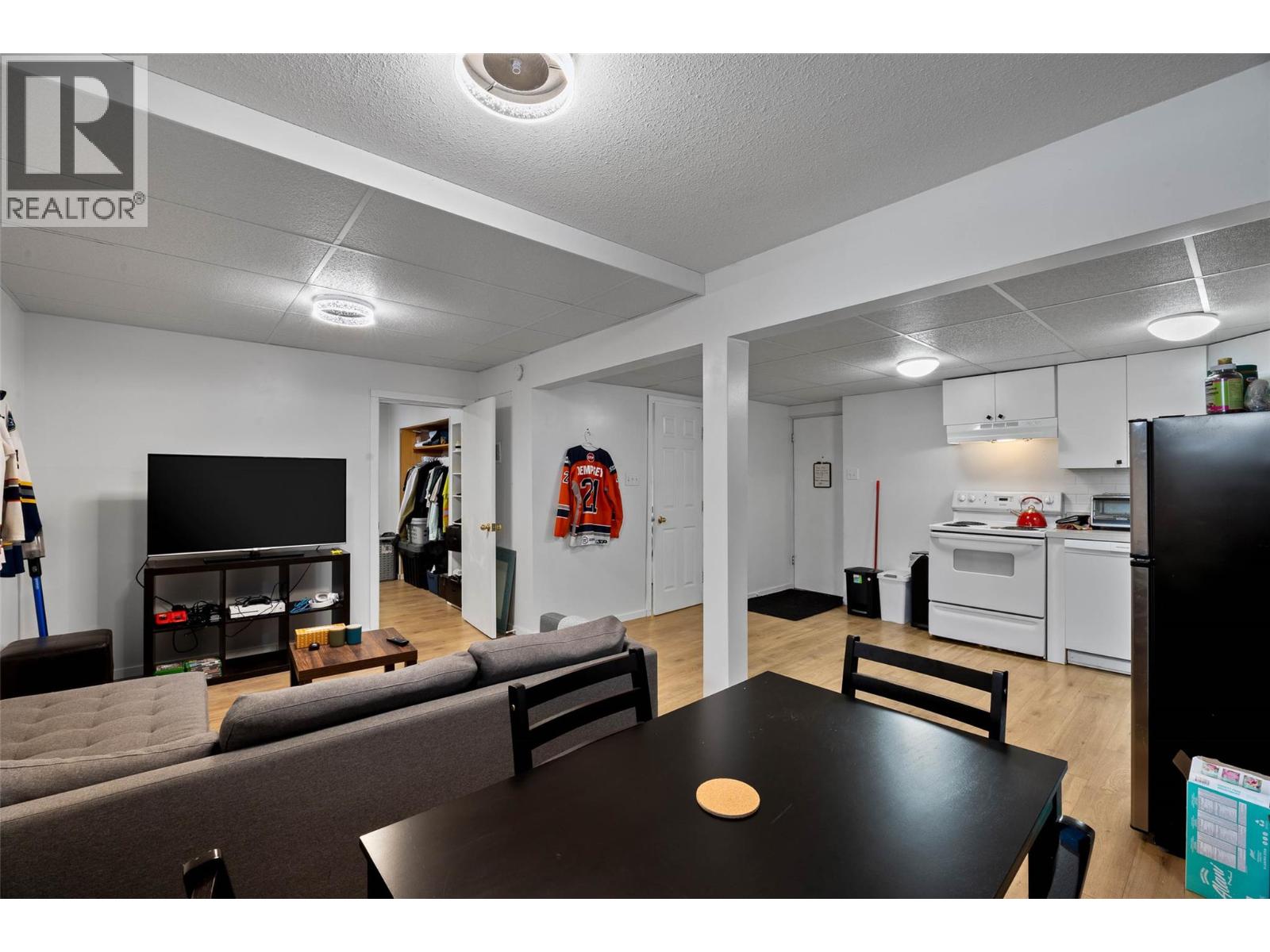 933 Douglas Street, Kamloops, British Columbia  V2C 3C8 - Photo 23 - 10382462