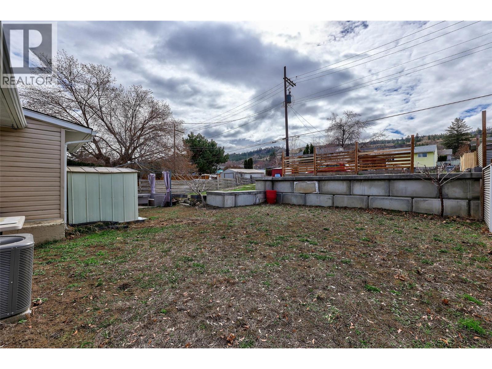 933 Douglas Street, Kamloops, British Columbia  V2C 3C8 - Photo 32 - 10382462