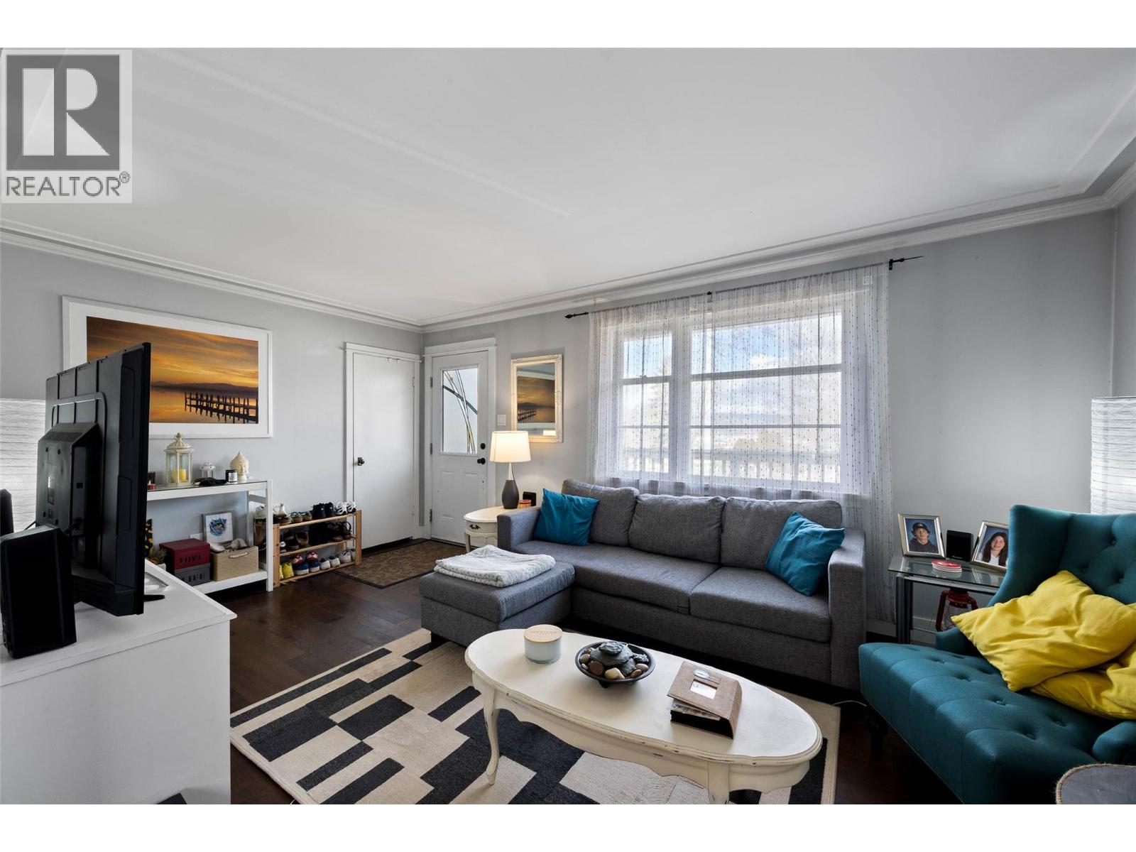 933 Douglas Street, Kamloops, British Columbia  V2C 3C8 - Photo 6 - 10382462