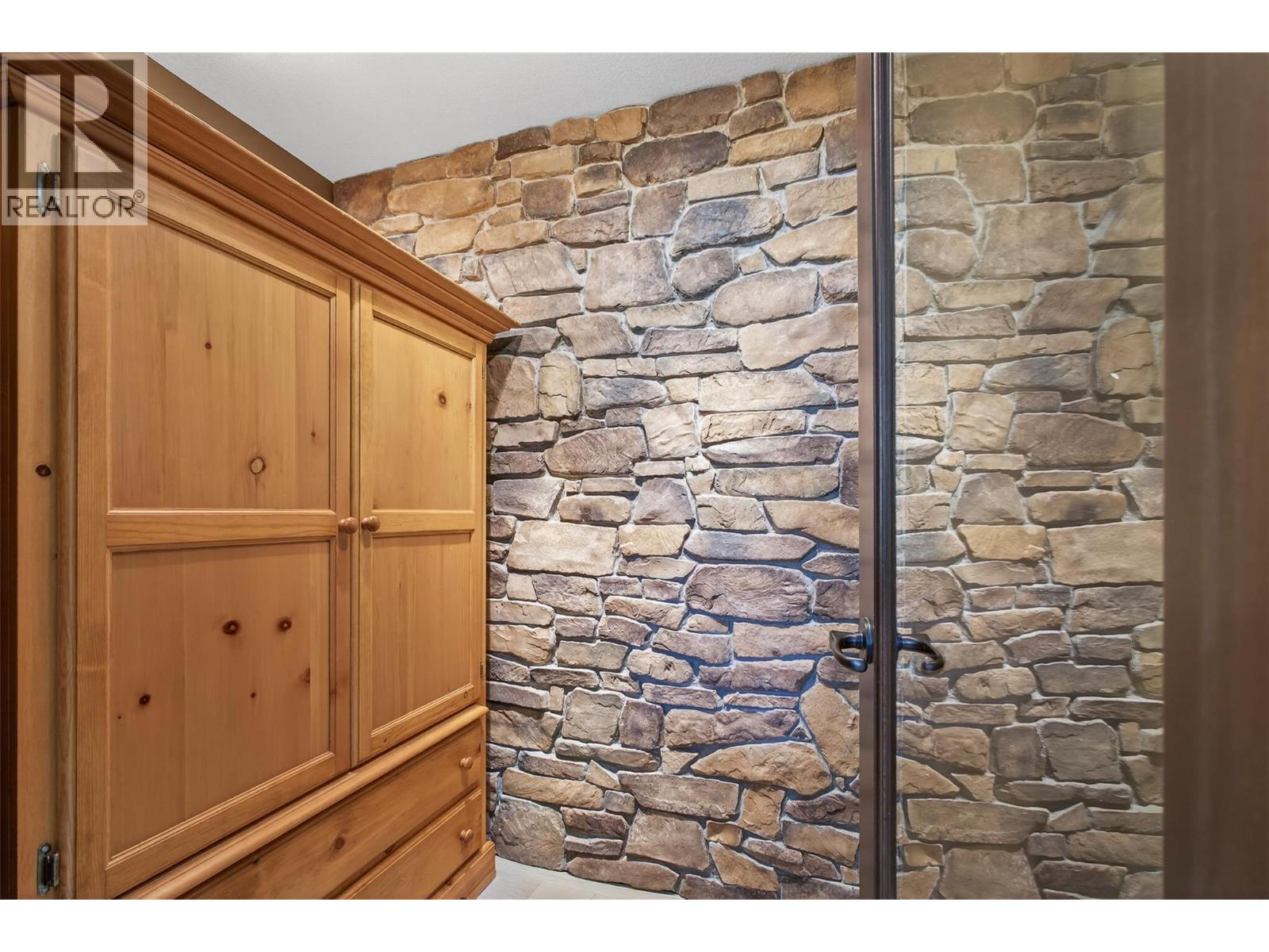 336 Quilchena Drive, Kelowna, British Columbia  V1W 4Y9 - Photo 45 - 10380249