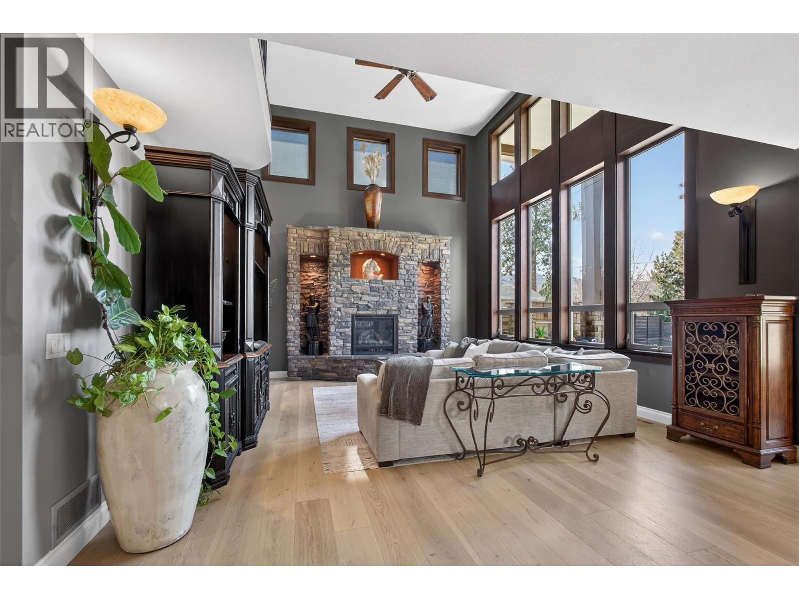 336 Quilchena Drive, Kelowna, British Columbia  V1W 4Y9 - Photo 7 - 10380249