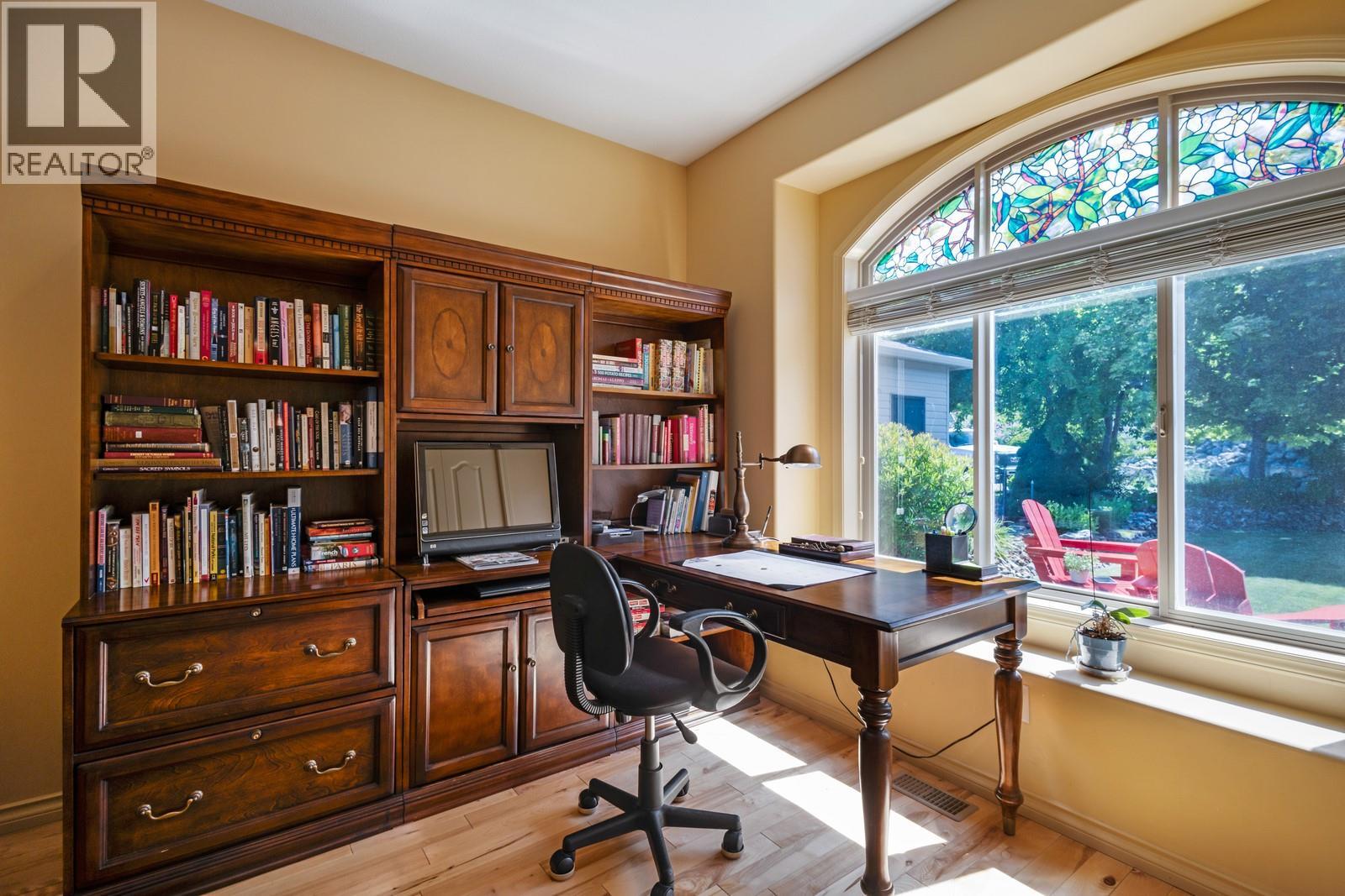 610 Arrowleaf Lane, Kelowna, British Columbia  V1W 4Y6 - Photo 23 - 10380246