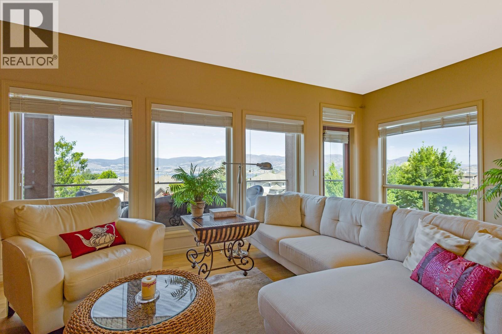 610 Arrowleaf Lane, Kelowna, British Columbia  V1W 4Y6 - Photo 3 - 10380246