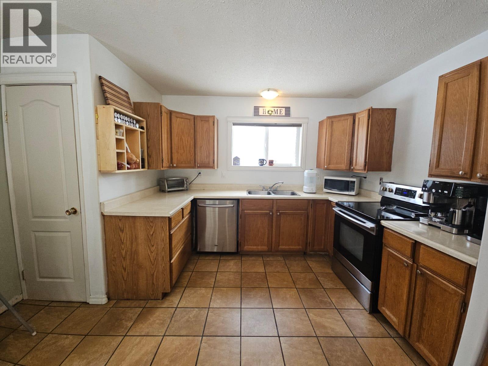 5746 97 Highway, Dawson Creek, British Columbia  V1G 0J3 - Photo 16 - 10382472