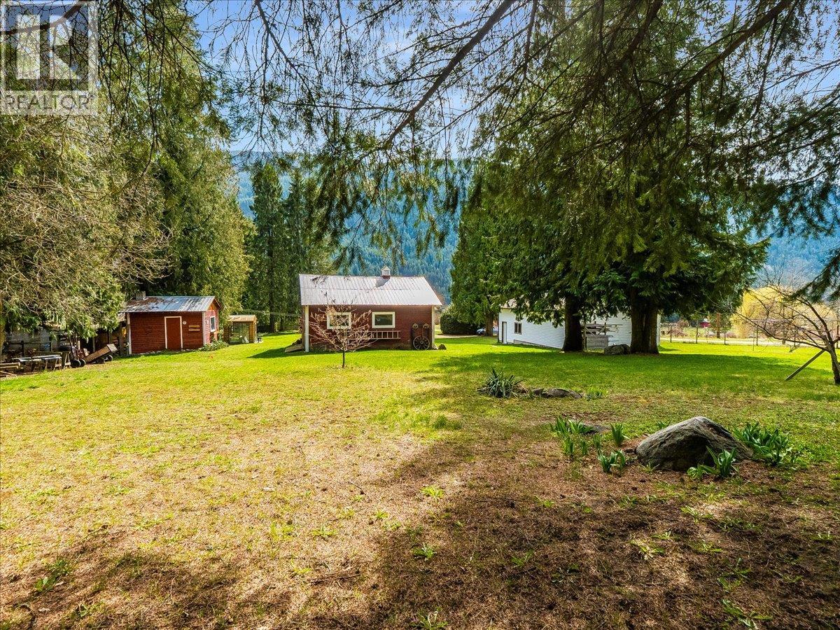 1663 Moran Road Road, Thrums, British Columbia  V1N 4N5 - Photo 40 - 10382160