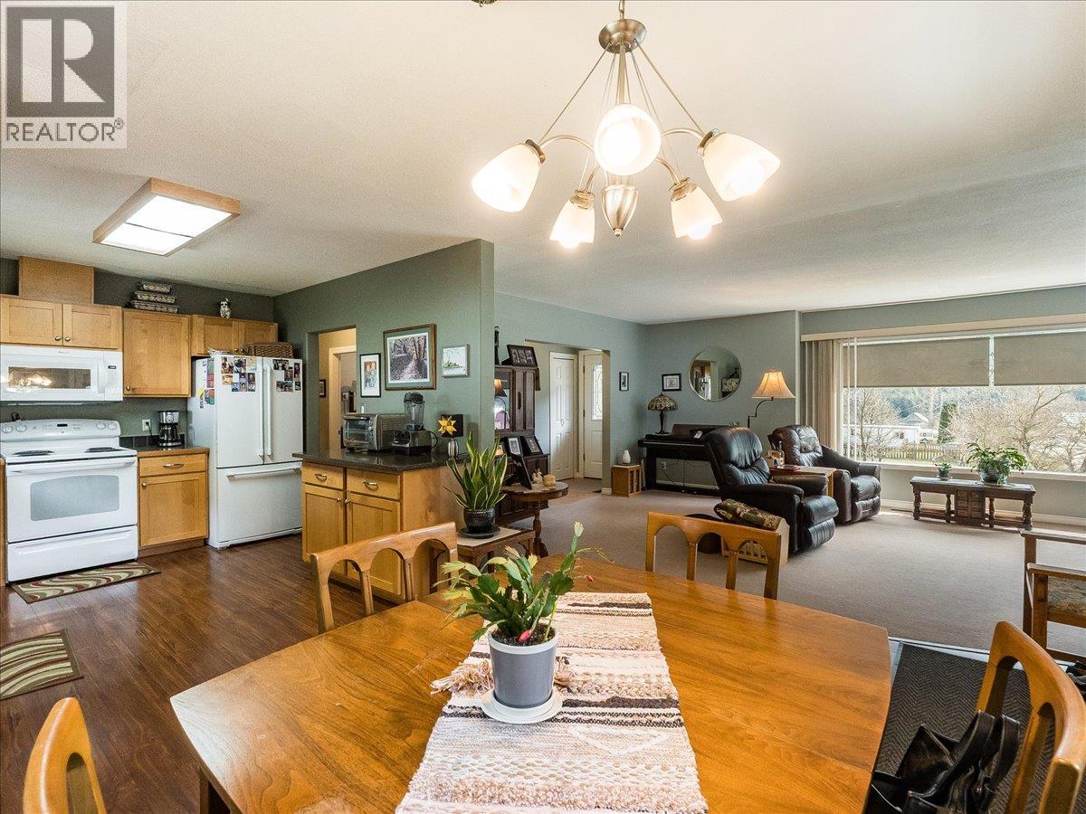 1663 Moran Road Road, Thrums, British Columbia  V1N 4N5 - Photo 6 - 10382160