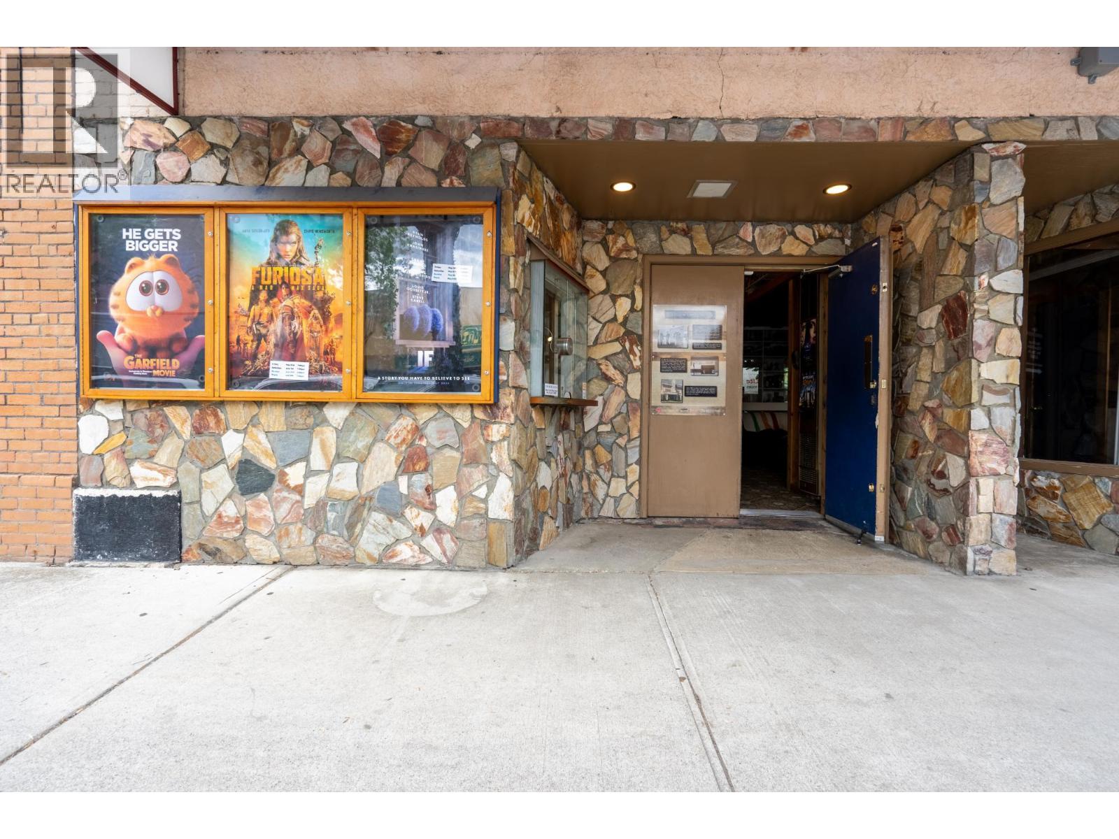 257 Market Avenue, Grand Forks, British Columbia  V0H 1H0 - Photo 3 - 10382143