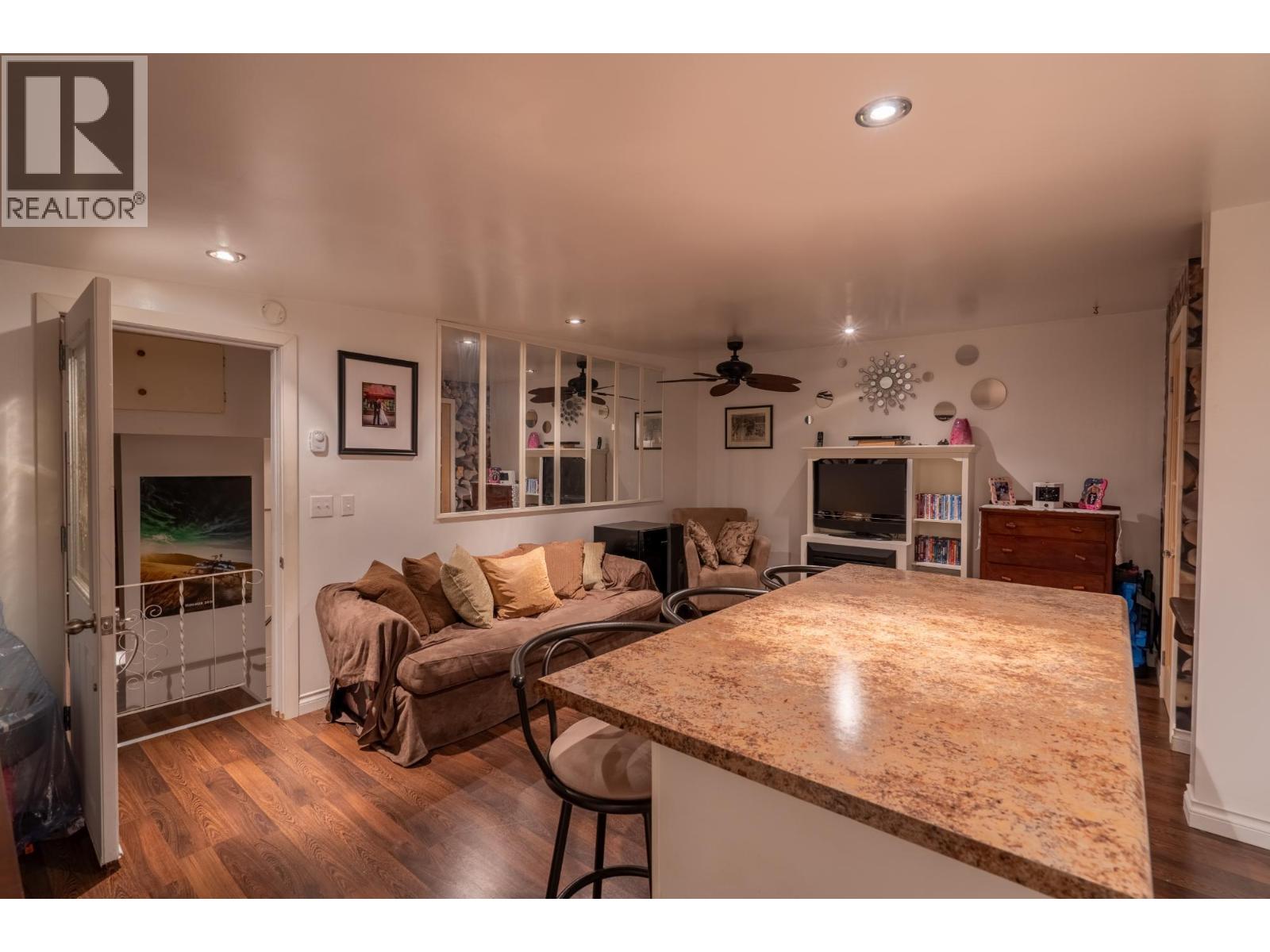 257 Market Avenue, Grand Forks, British Columbia  V0H 1H0 - Photo 47 - 10382143