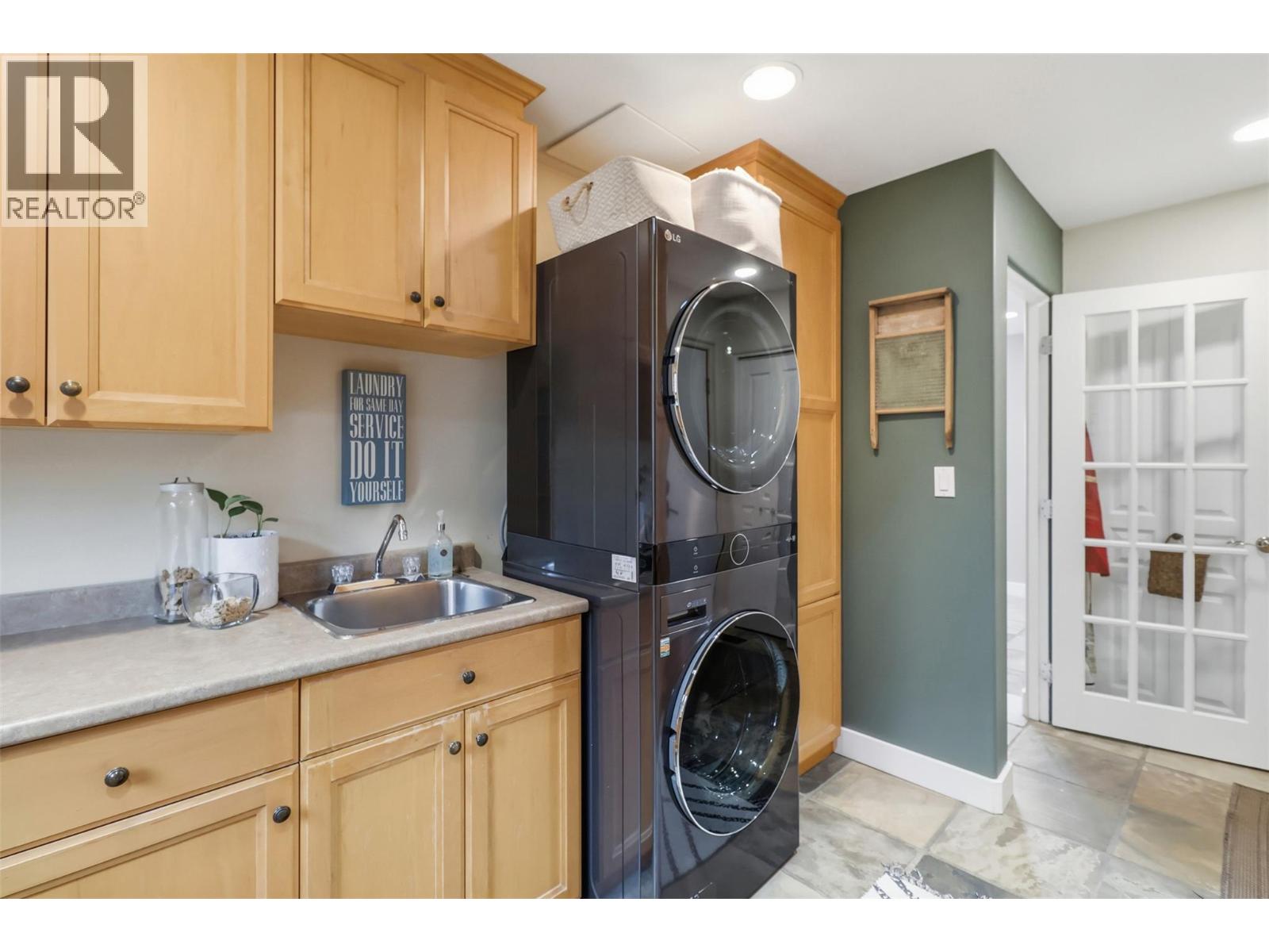 7 Chancellor Drive, Kamloops, British Columbia  V2E 2P1 - Photo 35 - 10381744