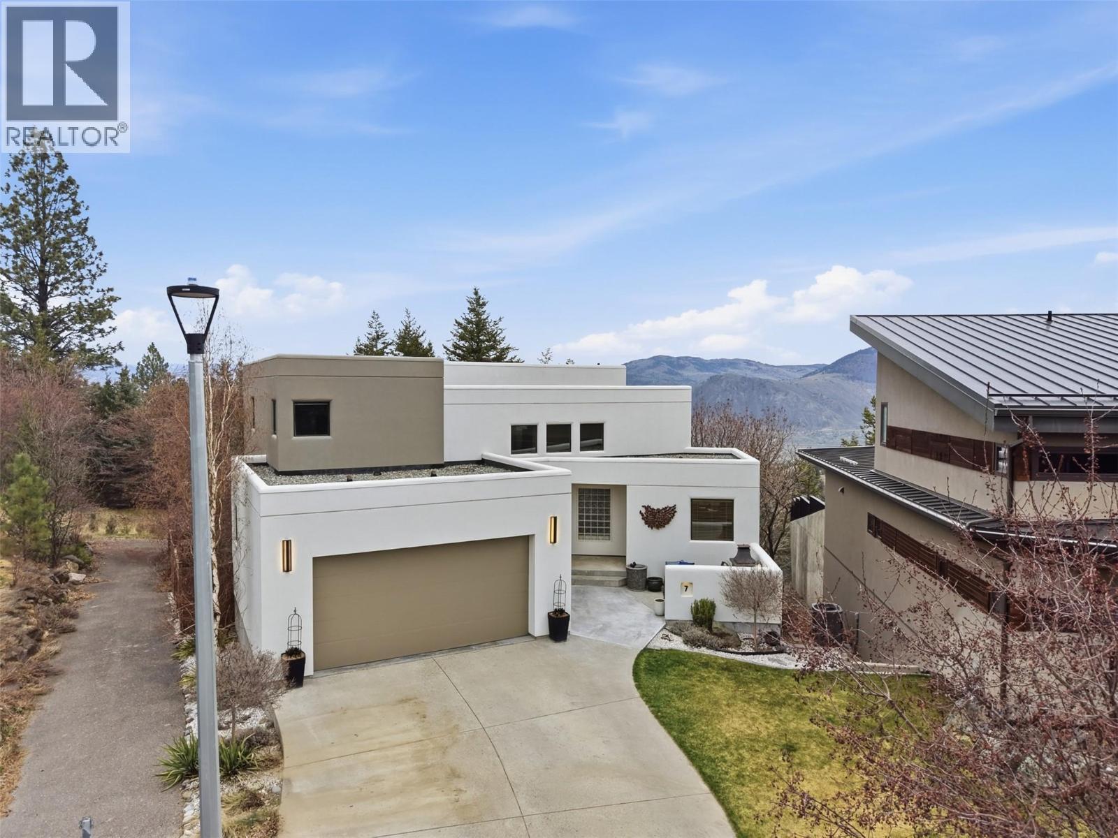 7 Chancellor Drive, Kamloops, British Columbia  V2E 2P1 - Photo 4 - 10381744