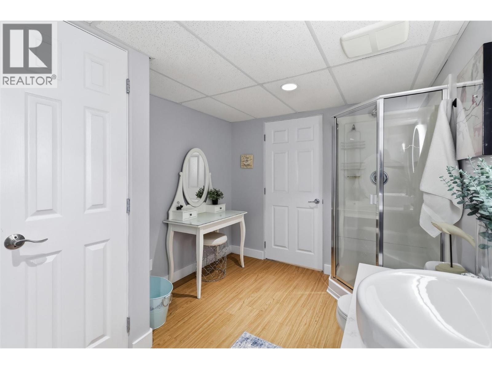 7 Chancellor Drive, Kamloops, British Columbia  V2E 2P1 - Photo 68 - 10381744