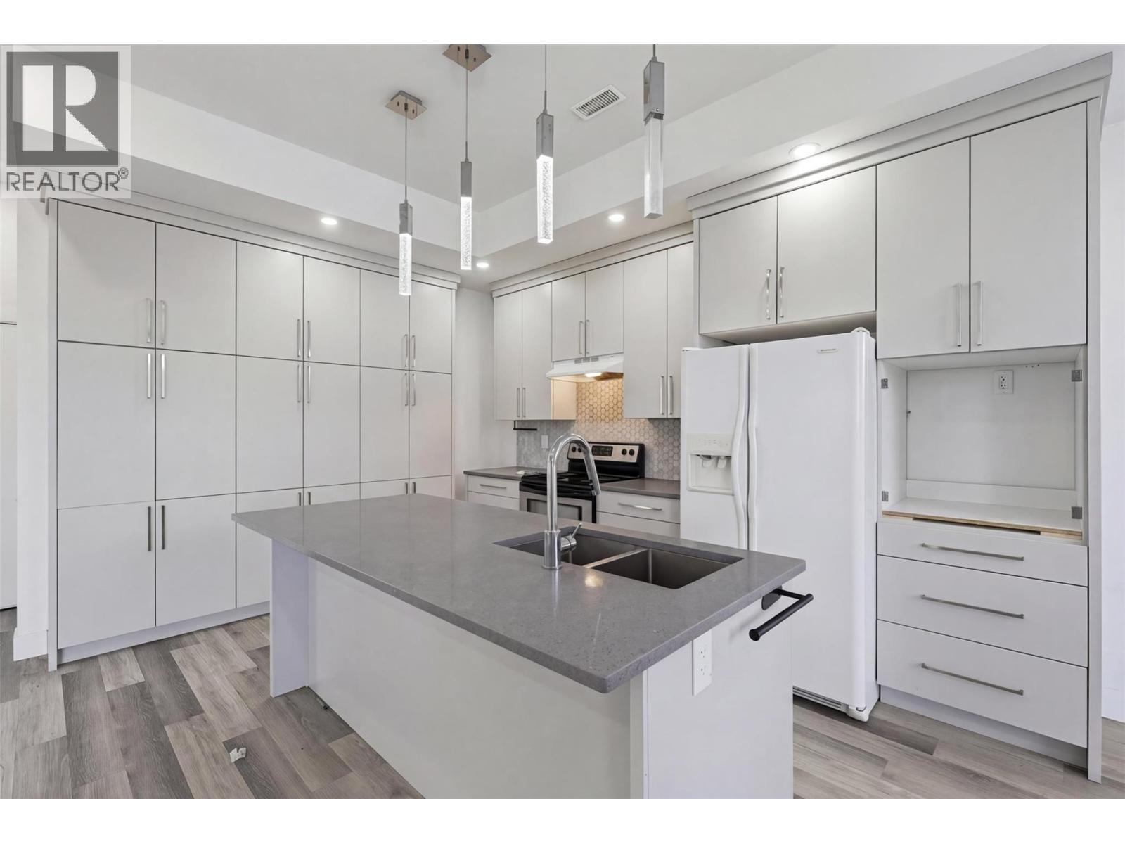 154 Williams Street, Kamloops, British Columbia  V2B 3Z6 - Photo 8 - 10382483