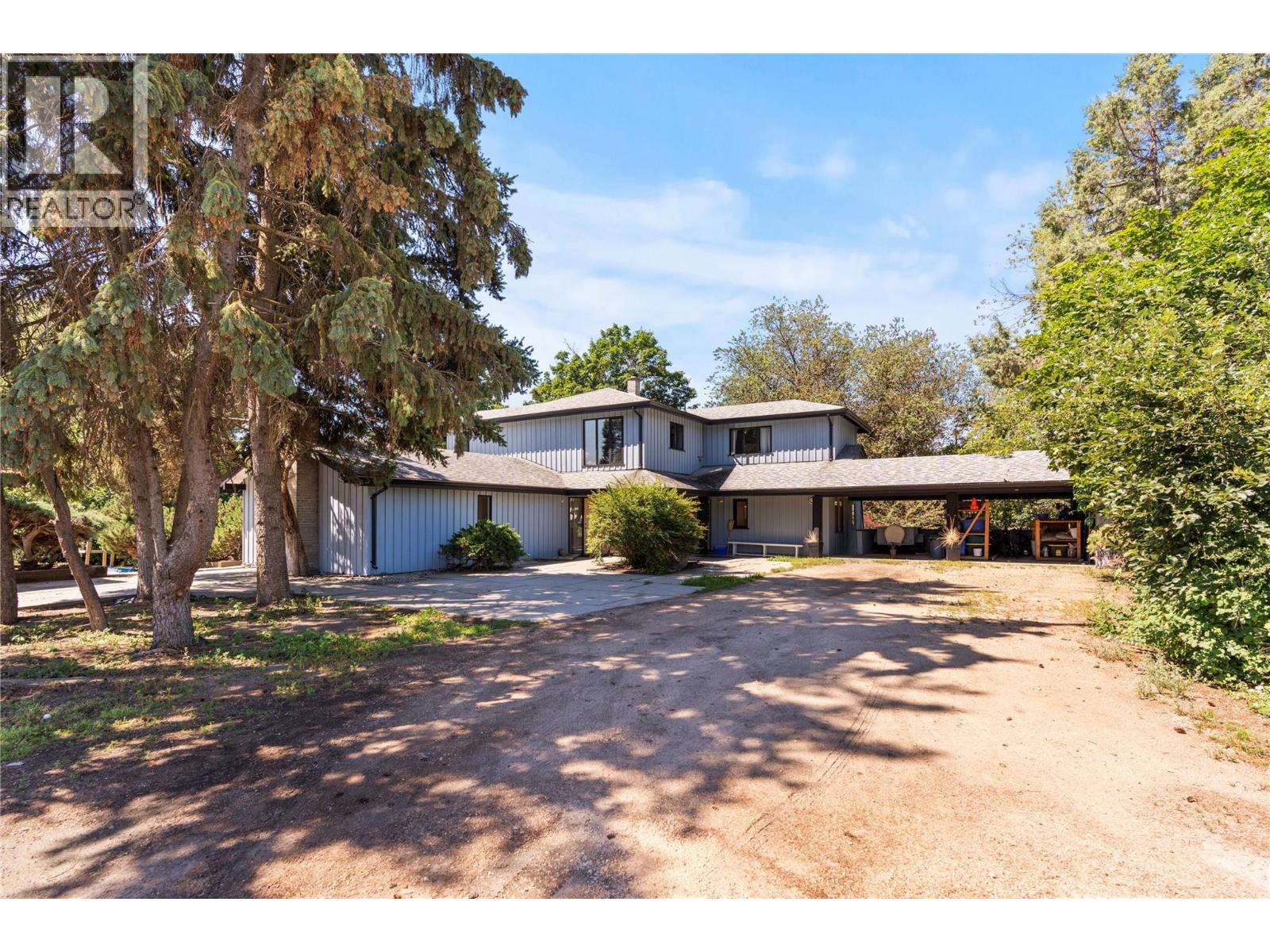 1451 Mountview Road, Vernon, British Columbia  V1B 3A5 - Photo 2 - 10382481