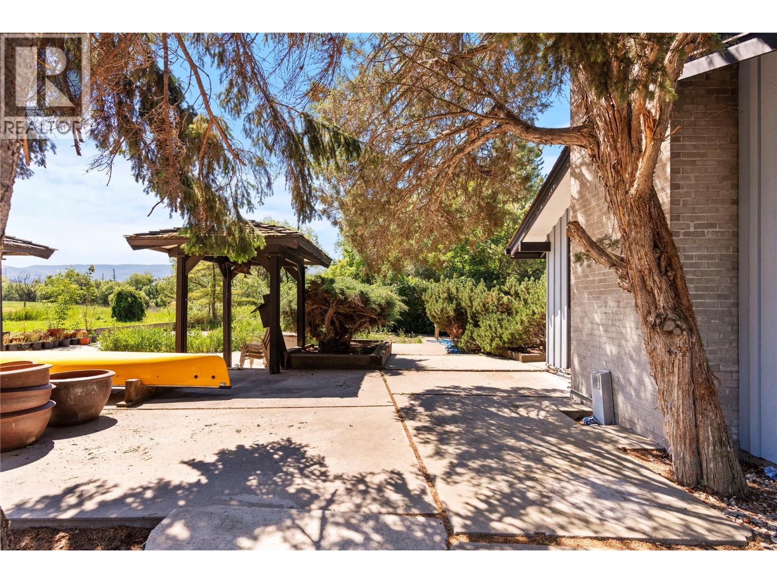 1451 Mountview Road, Vernon, British Columbia  V1B 3A5 - Photo 8 - 10382481