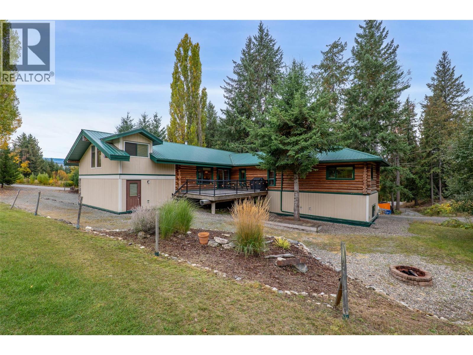 7799 Golf Course Road, Anglemont, British Columbia  V0E 1M8 - Photo 33 - 10382429