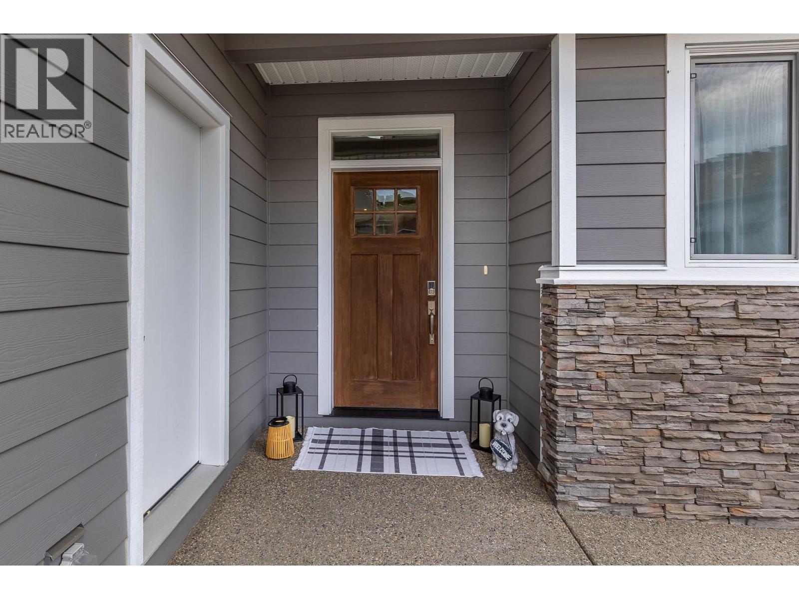 6666 Blackcomb Way, Vernon, British Columbia  V1B 0A2 - Photo 4 - 10382190