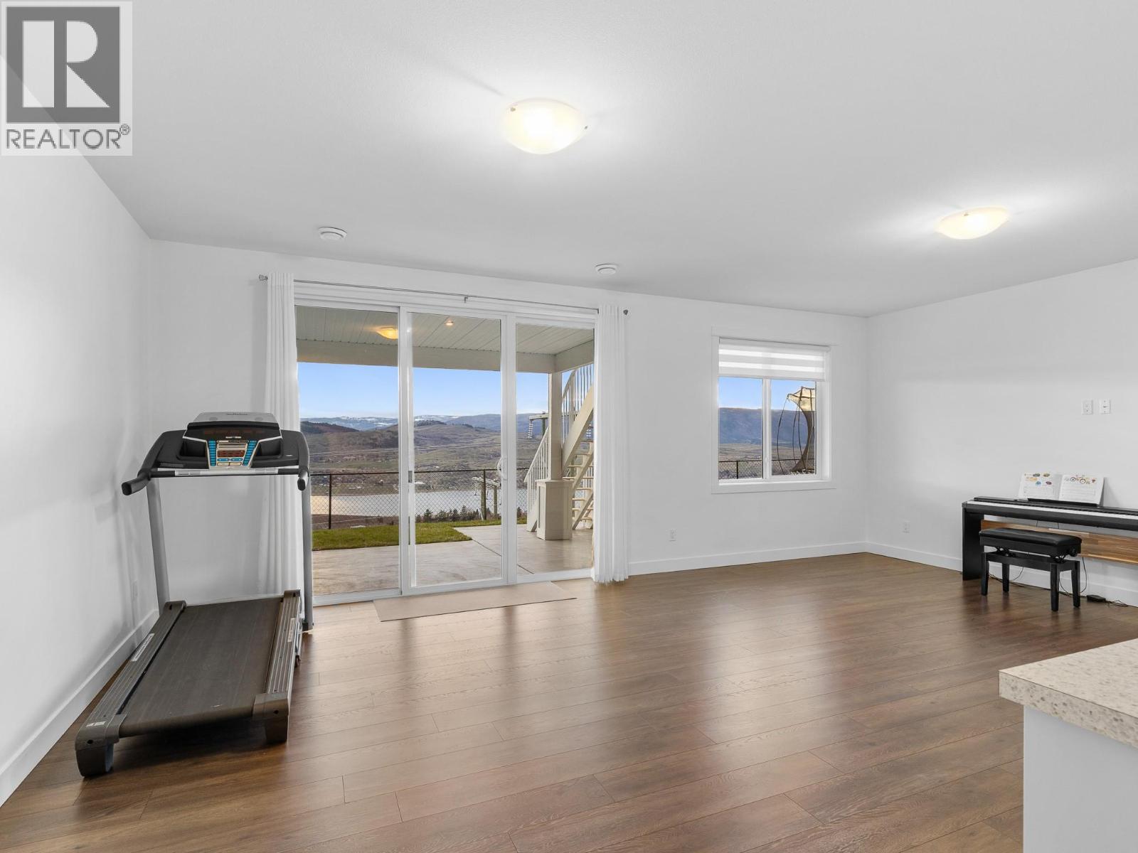 6666 Blackcomb Way, Vernon, British Columbia  V1B 0A2 - Photo 50 - 10382190