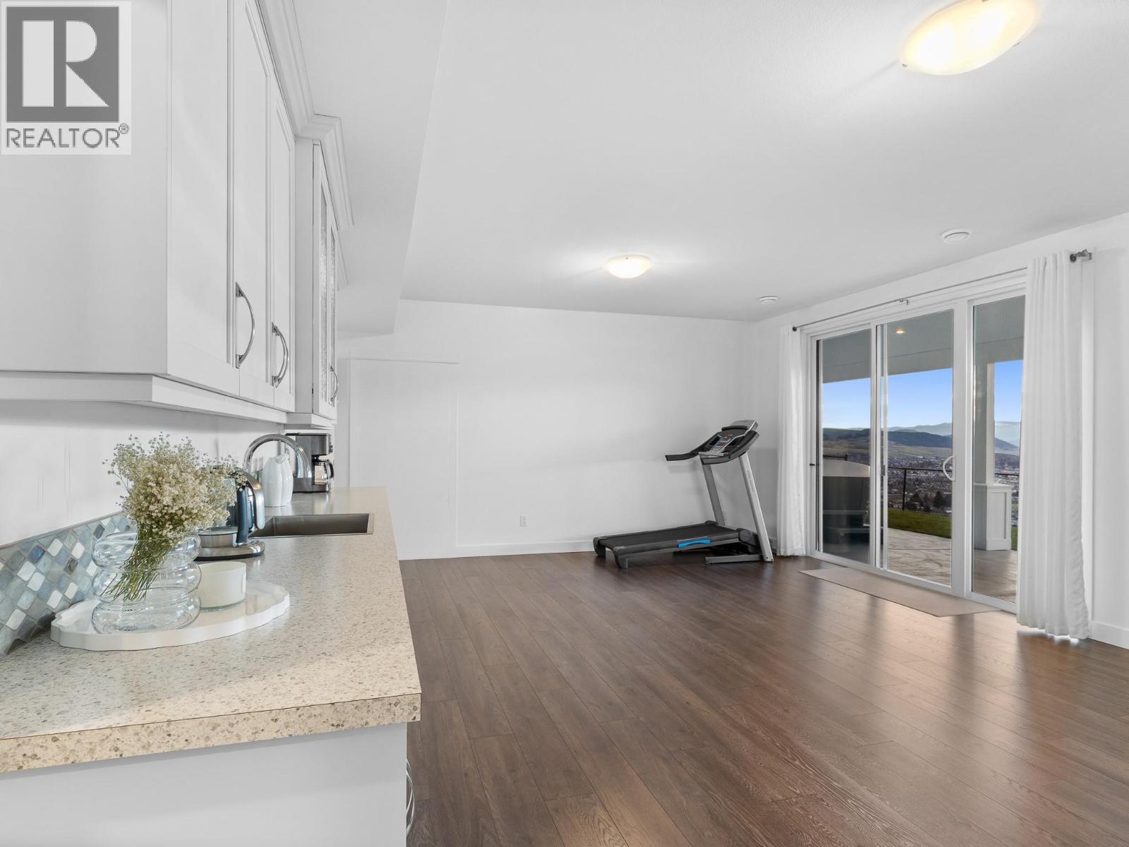 6666 Blackcomb Way, Vernon, British Columbia  V1B 0A2 - Photo 56 - 10382190