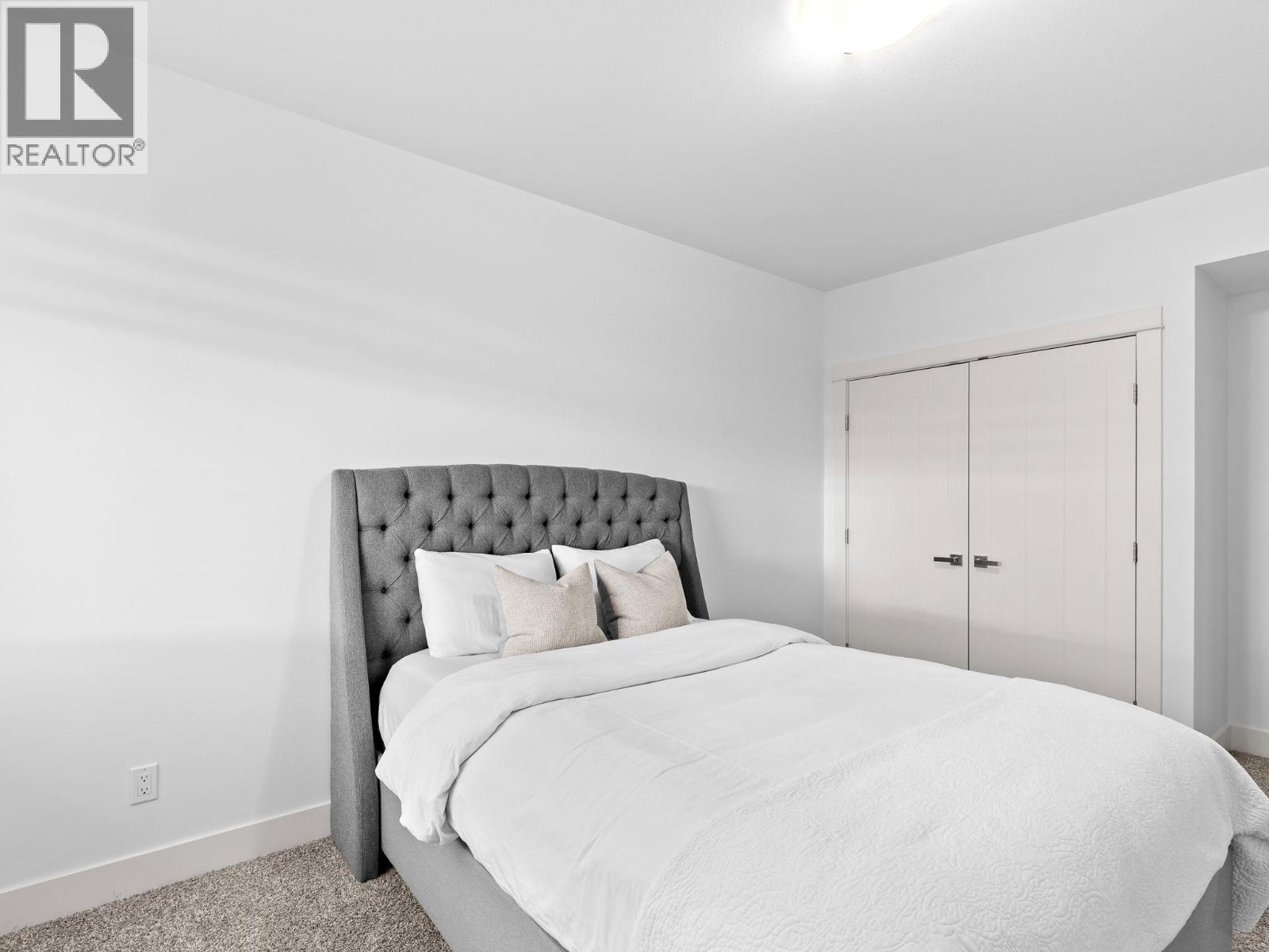 6666 Blackcomb Way, Vernon, British Columbia  V1B 0A2 - Photo 58 - 10382190