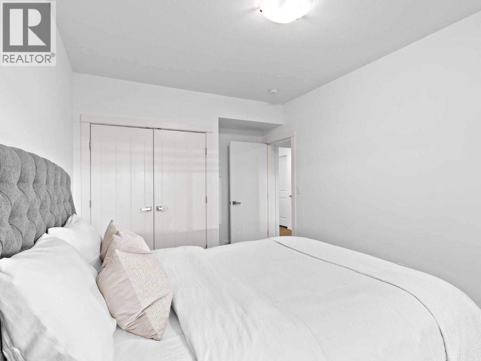 6666 Blackcomb Way, Vernon, British Columbia  V1B 0A2 - Photo 59 - 10382190