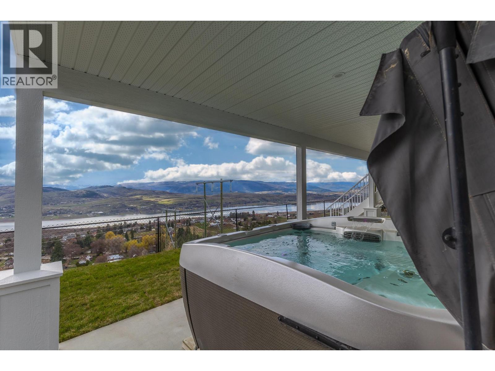 6666 Blackcomb Way, Vernon, British Columbia  V1B 0A2 - Photo 72 - 10382190