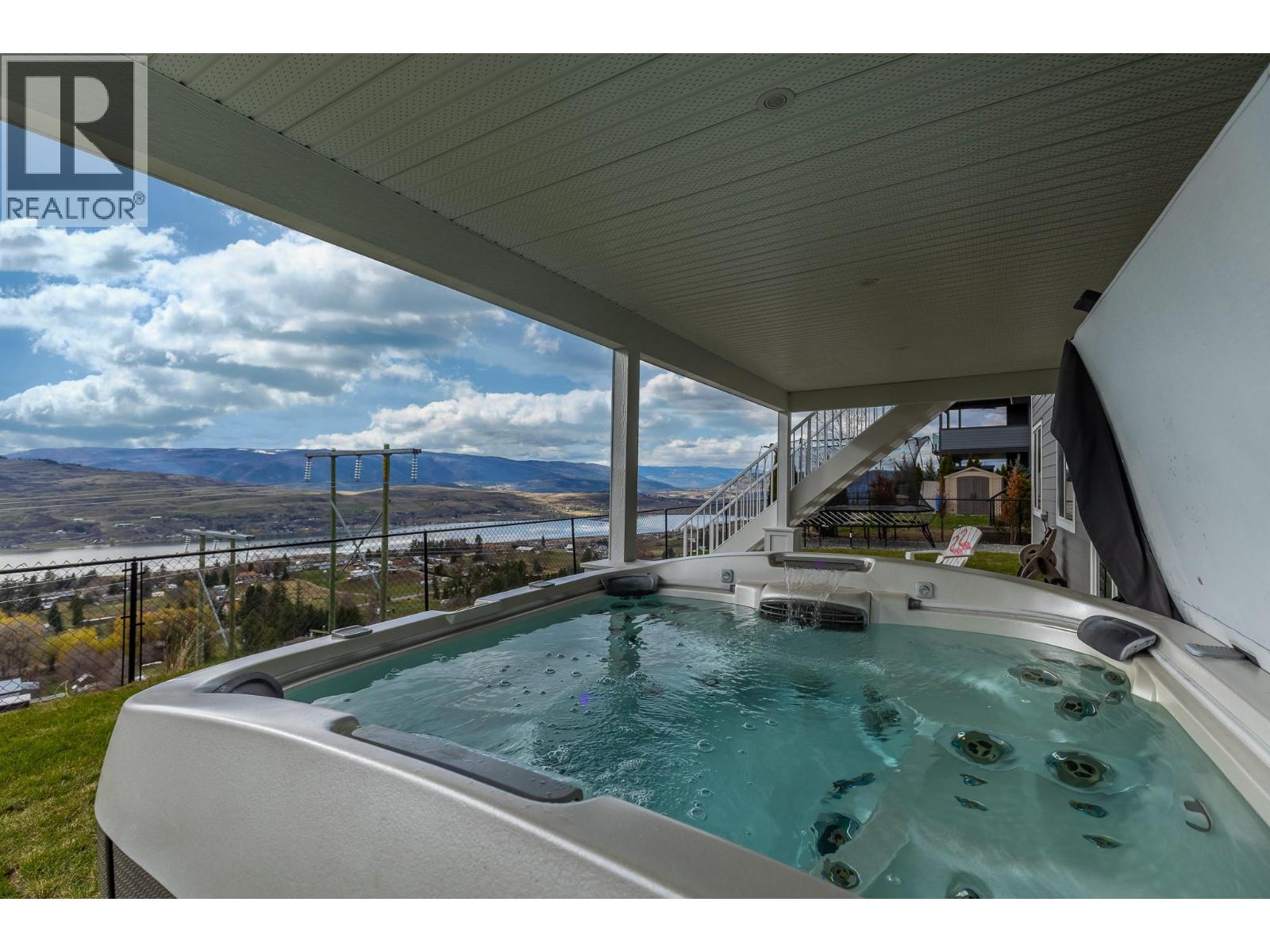 6666 Blackcomb Way, Vernon, British Columbia  V1B 0A2 - Photo 73 - 10382190