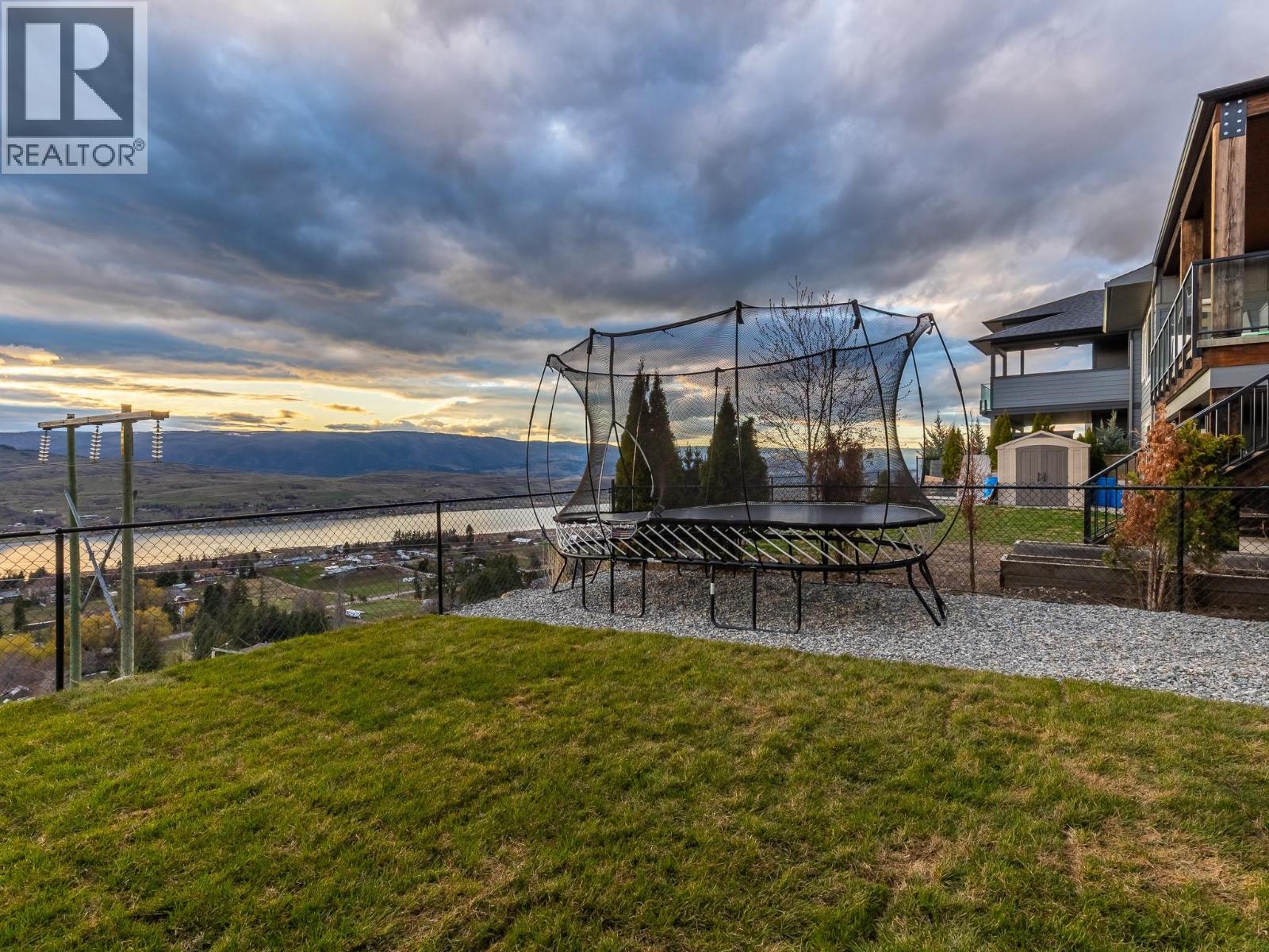 6666 Blackcomb Way, Vernon, British Columbia  V1B 0A2 - Photo 77 - 10382190