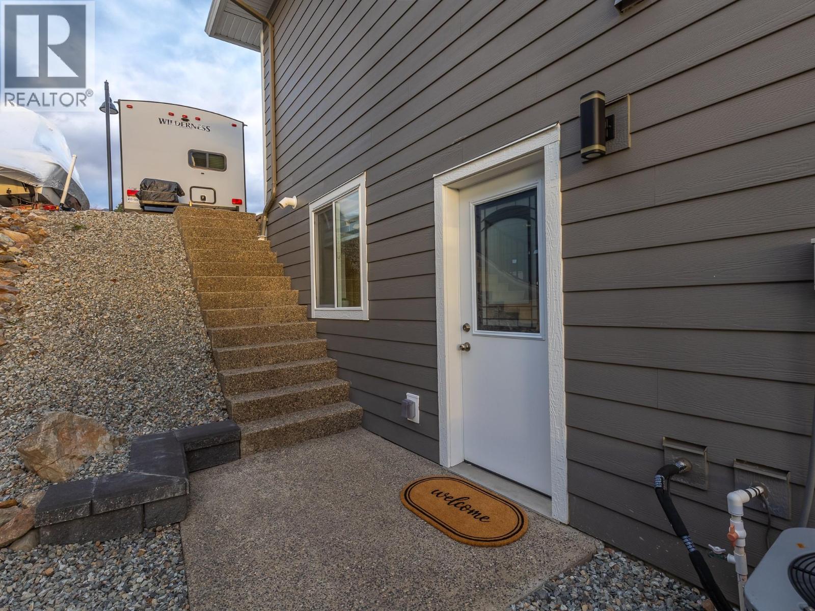 6666 Blackcomb Way, Vernon, British Columbia  V1B 0A2 - Photo 78 - 10382190