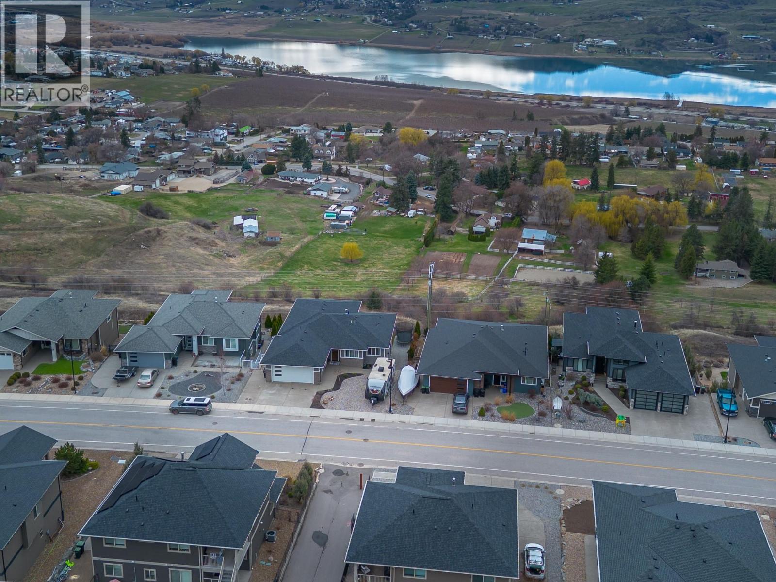 6666 Blackcomb Way, Vernon, British Columbia  V1B 0A2 - Photo 82 - 10382190