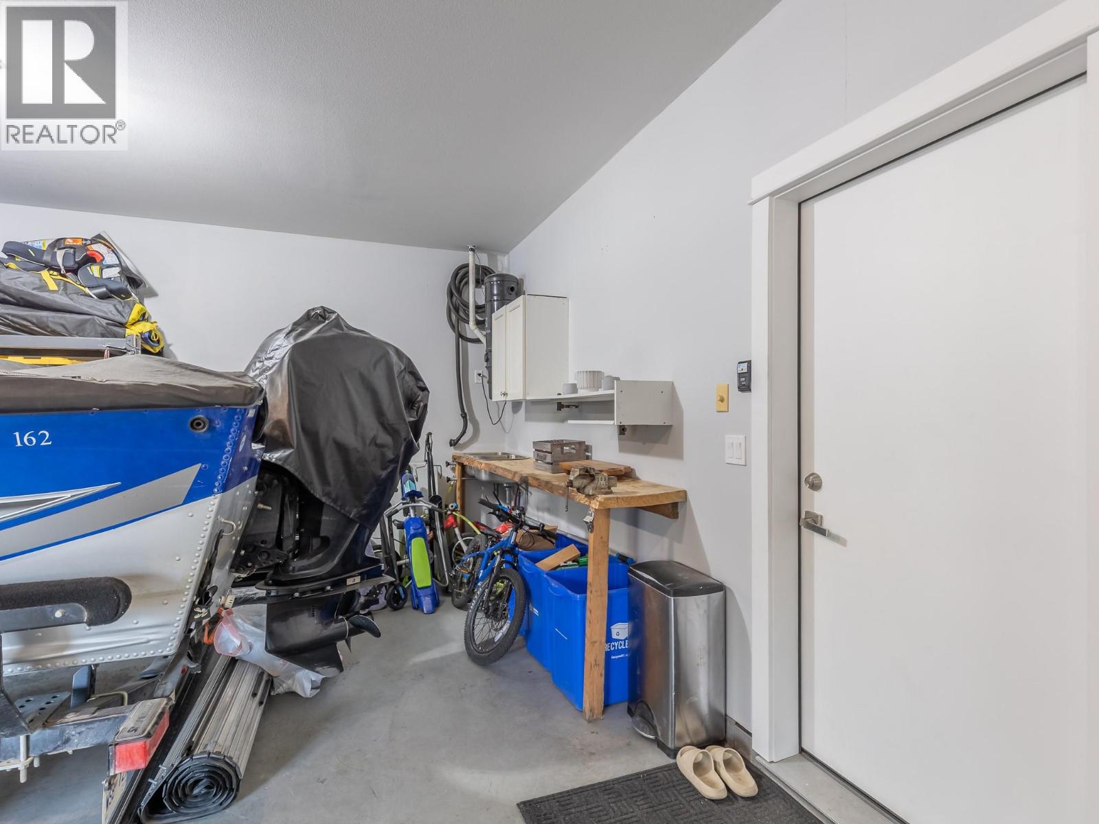 6666 Blackcomb Way, Vernon, British Columbia  V1B 0A2 - Photo 91 - 10382190