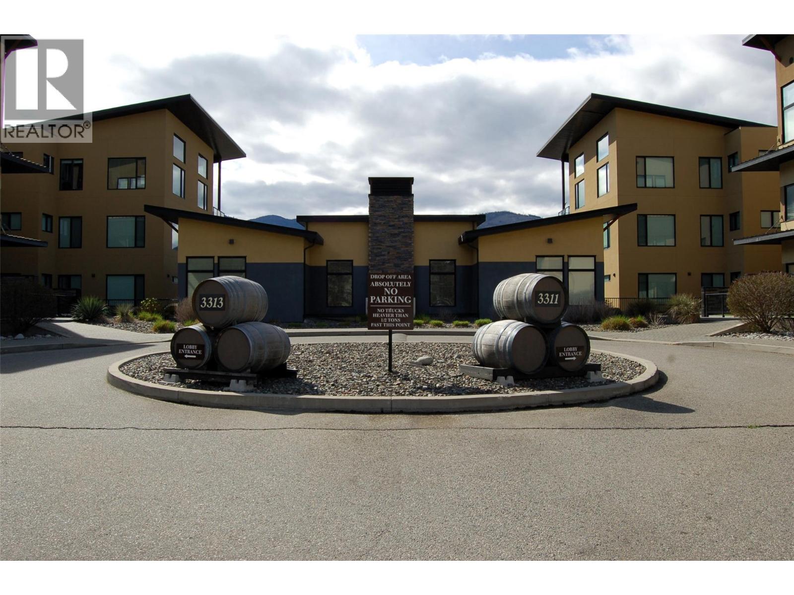 3311 Wilson Street Unit# 406, Penticton, British Columbia  V2A 8J3 - Photo 3 - 10382303