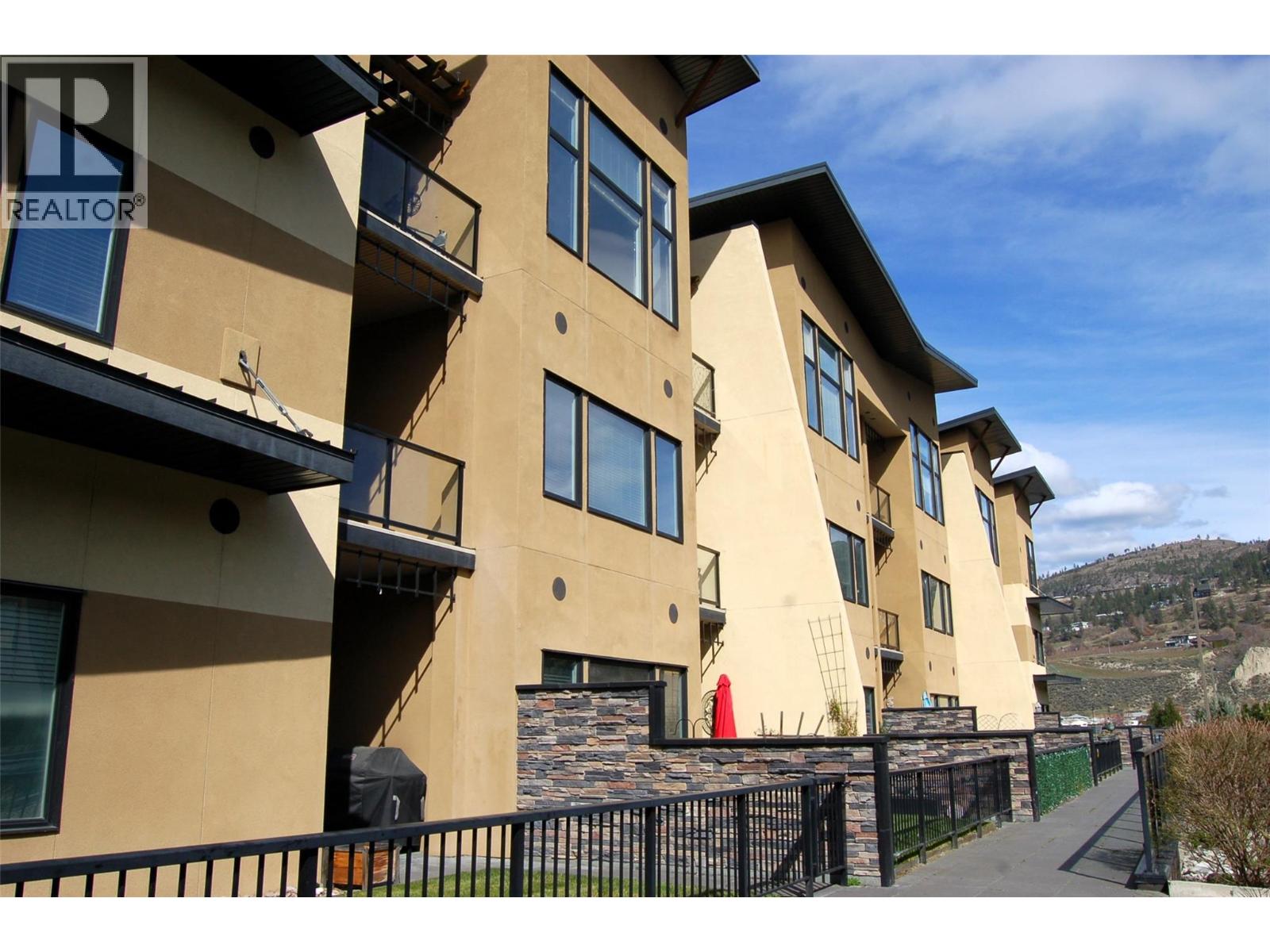 3311 Wilson Street Unit# 406, Penticton, British Columbia  V2A 8J3 - Photo 4 - 10382303