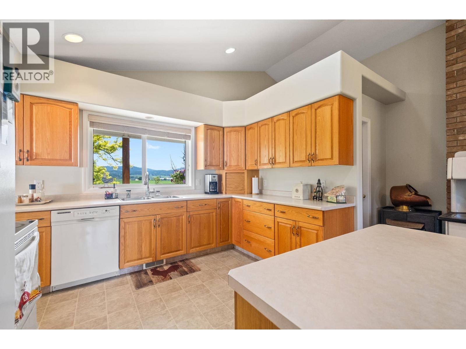 850 Fortune Road, Spallumcheen, British Columbia  V0E 1V0 - Photo 23 - 10381900