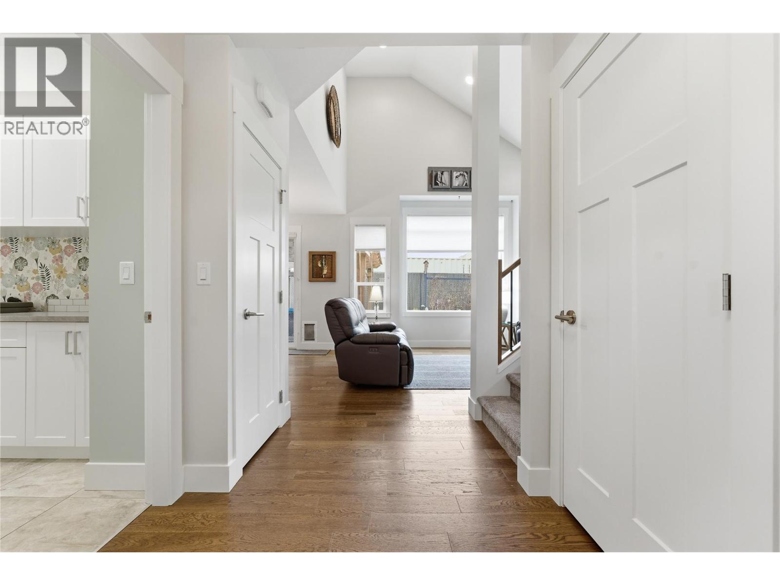 1812 50 Avenue, Vernon, British Columbia  V1T 4E8 - Photo 5 - 10382213