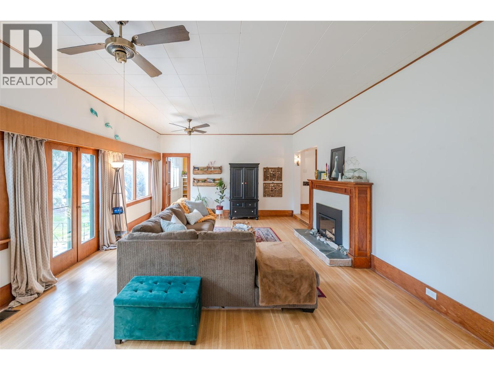 100 Huth Avenue, Penticton, British Columbia  V2A 2Z9 - Photo 2 - 10380171