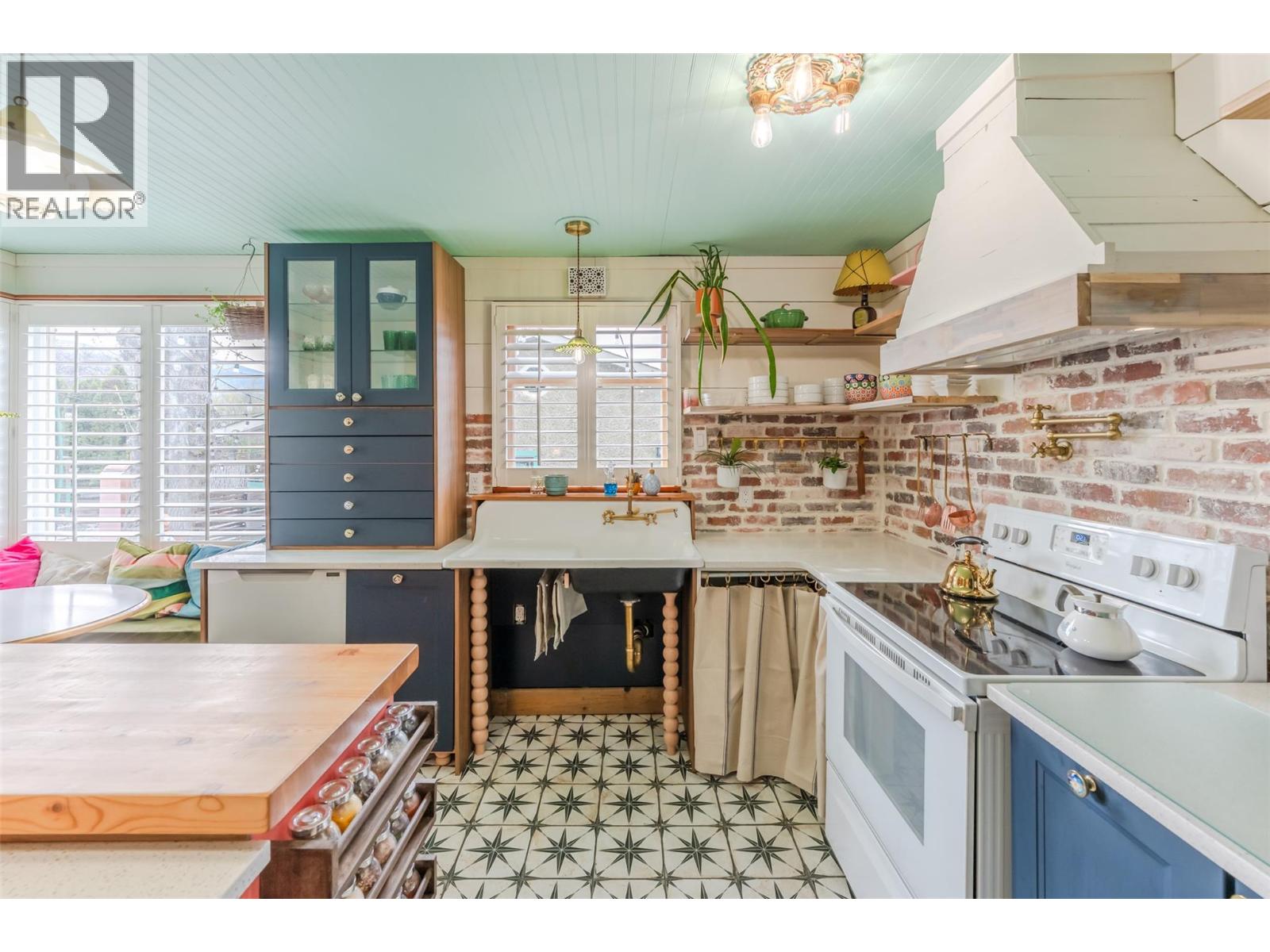 100 Huth Avenue, Penticton, British Columbia  V2A 2Z9 - Photo 28 - 10380171