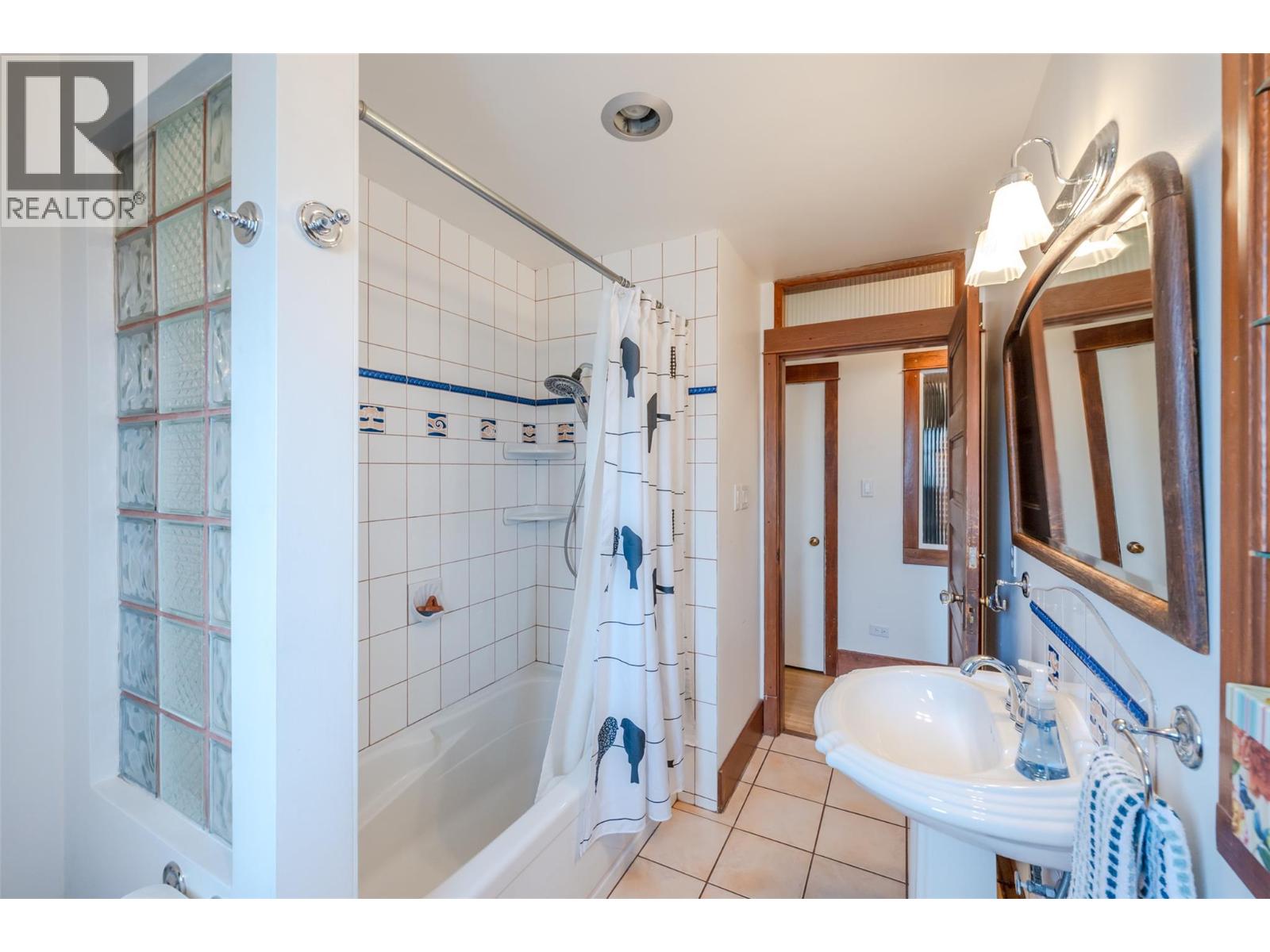 100 Huth Avenue, Penticton, British Columbia  V2A 2Z9 - Photo 36 - 10380171