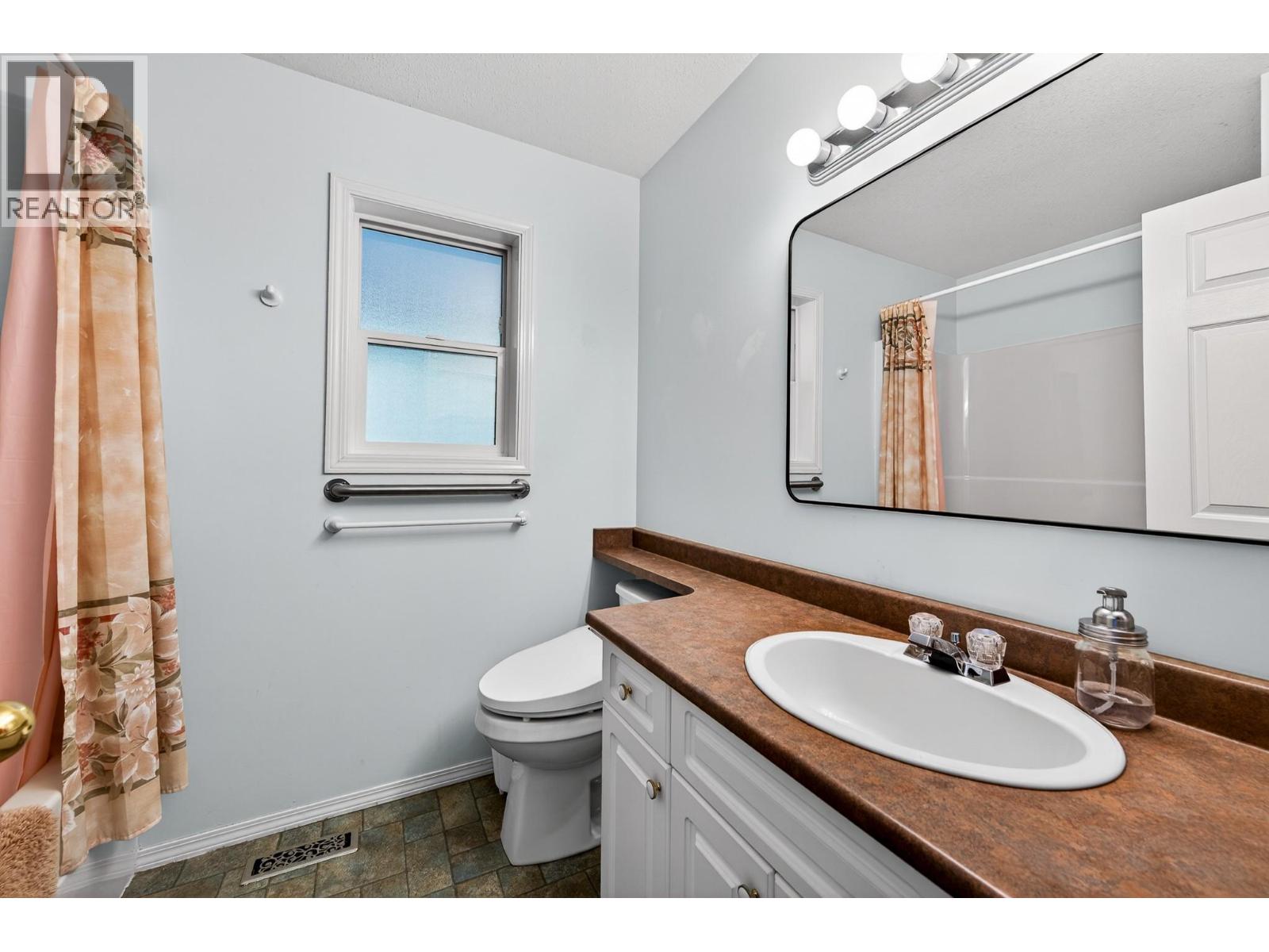 2985 Gilbert Road, Kamloops, British Columbia  V2B 7A9 - Photo 17 - 10377829