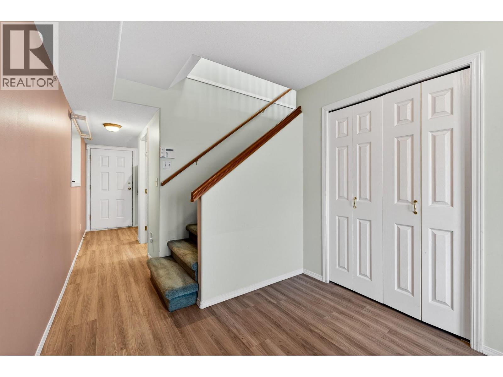 2985 Gilbert Road, Kamloops, British Columbia  V2B 7A9 - Photo 3 - 10377829