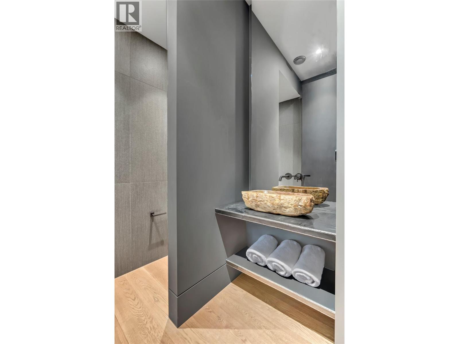 1675 Midland Road, Penticton, British Columbia  V2A 8T7 - Photo 46 - 10382353