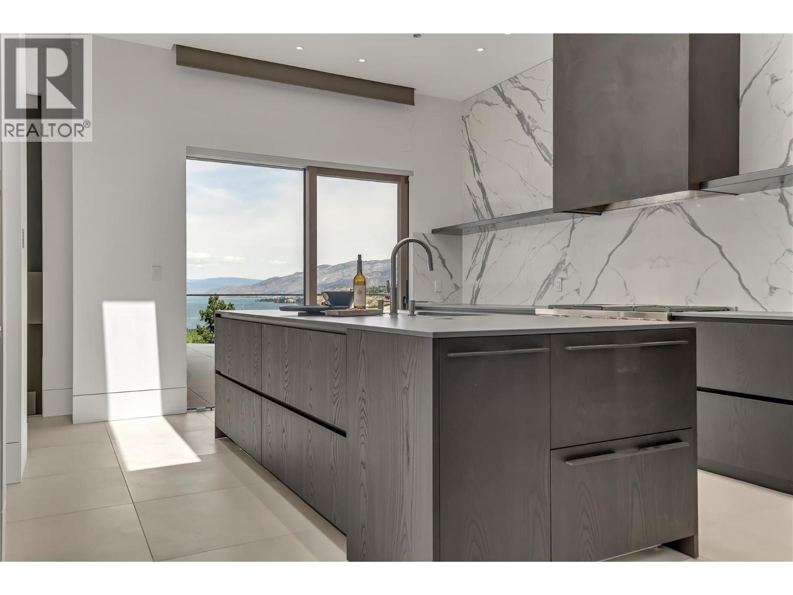 1675 Midland Road, Penticton, British Columbia  V2A 8T7 - Photo 11 - 10382463